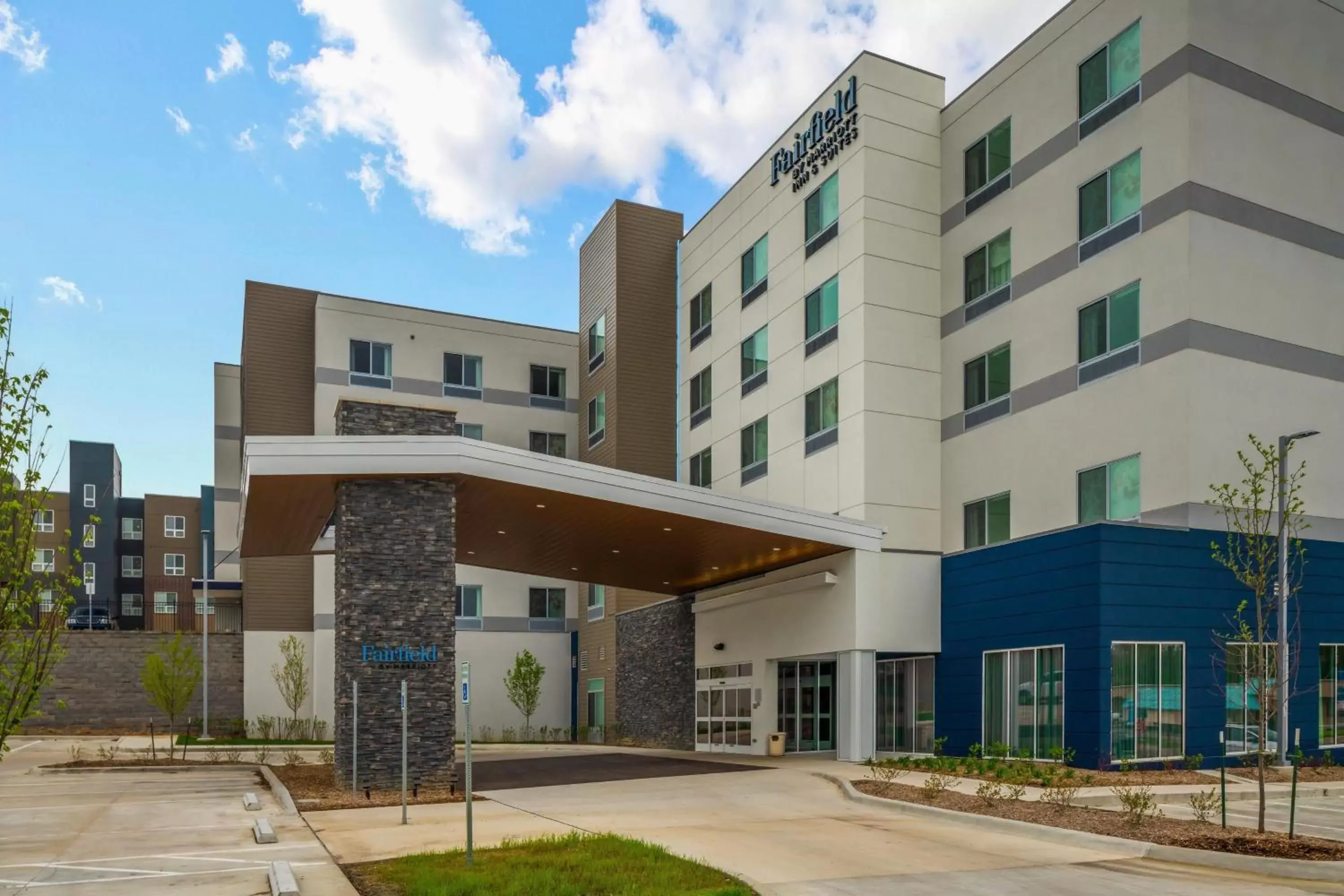 Property Building in Fairfield by Marriott Inn & Suites Kansas City North, Gladstone
