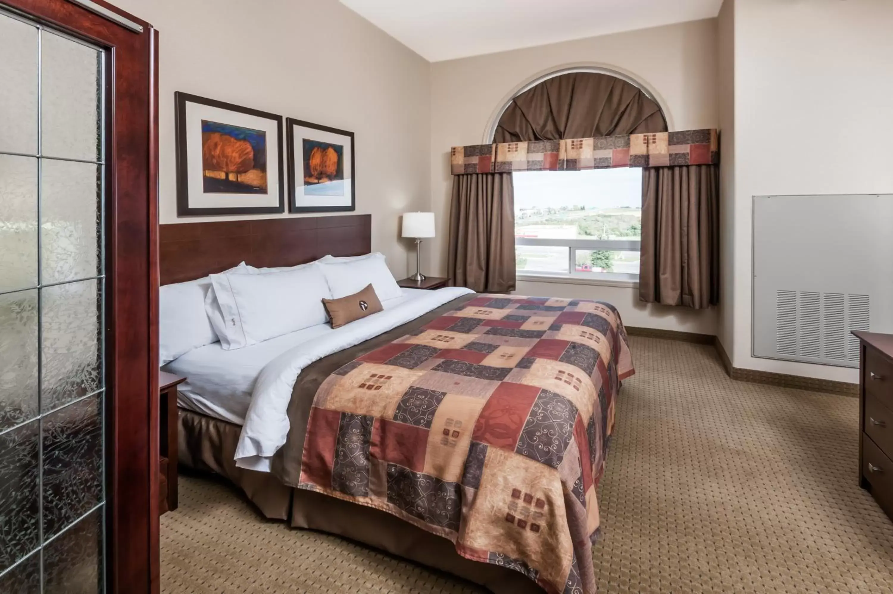 Bedroom, Bed in Ramada by Wyndham High River