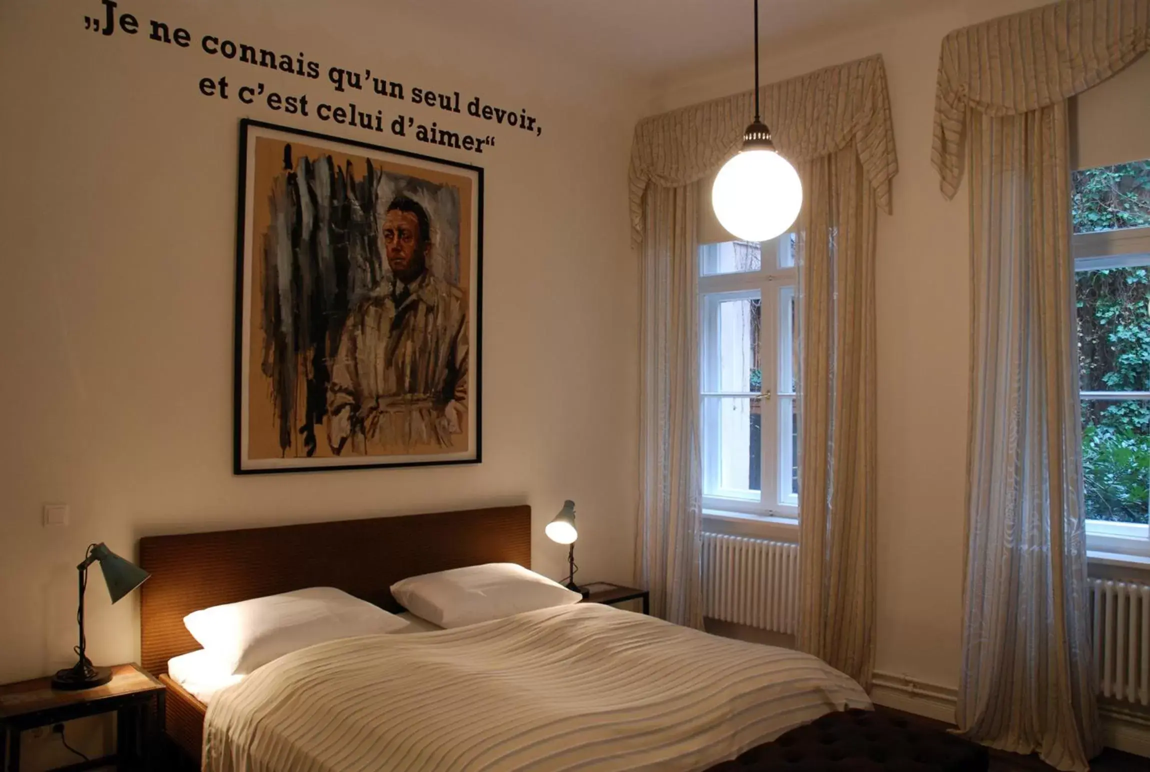 Photo of the whole room, Bed in Arte Luise Kunsthotel