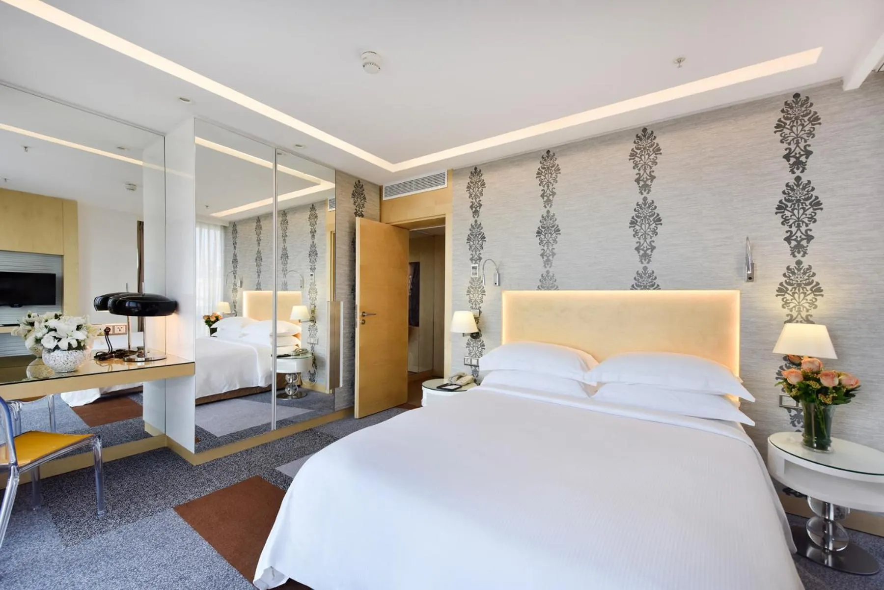 Bedroom, Bed in Tango Arjaan by Rotana Istanbul Asia