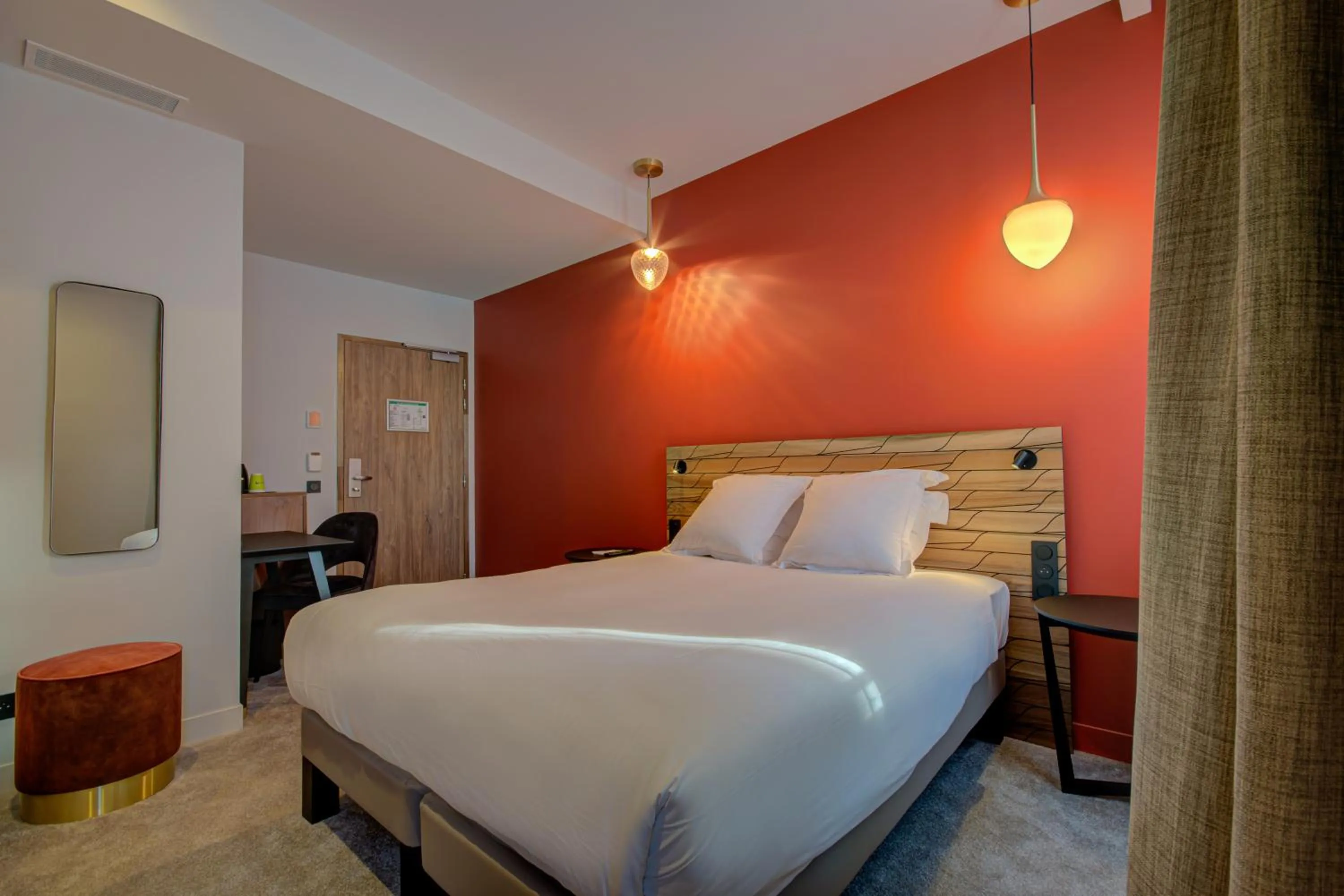 Photo of the whole room, Bed in Alex Hotel & Spa