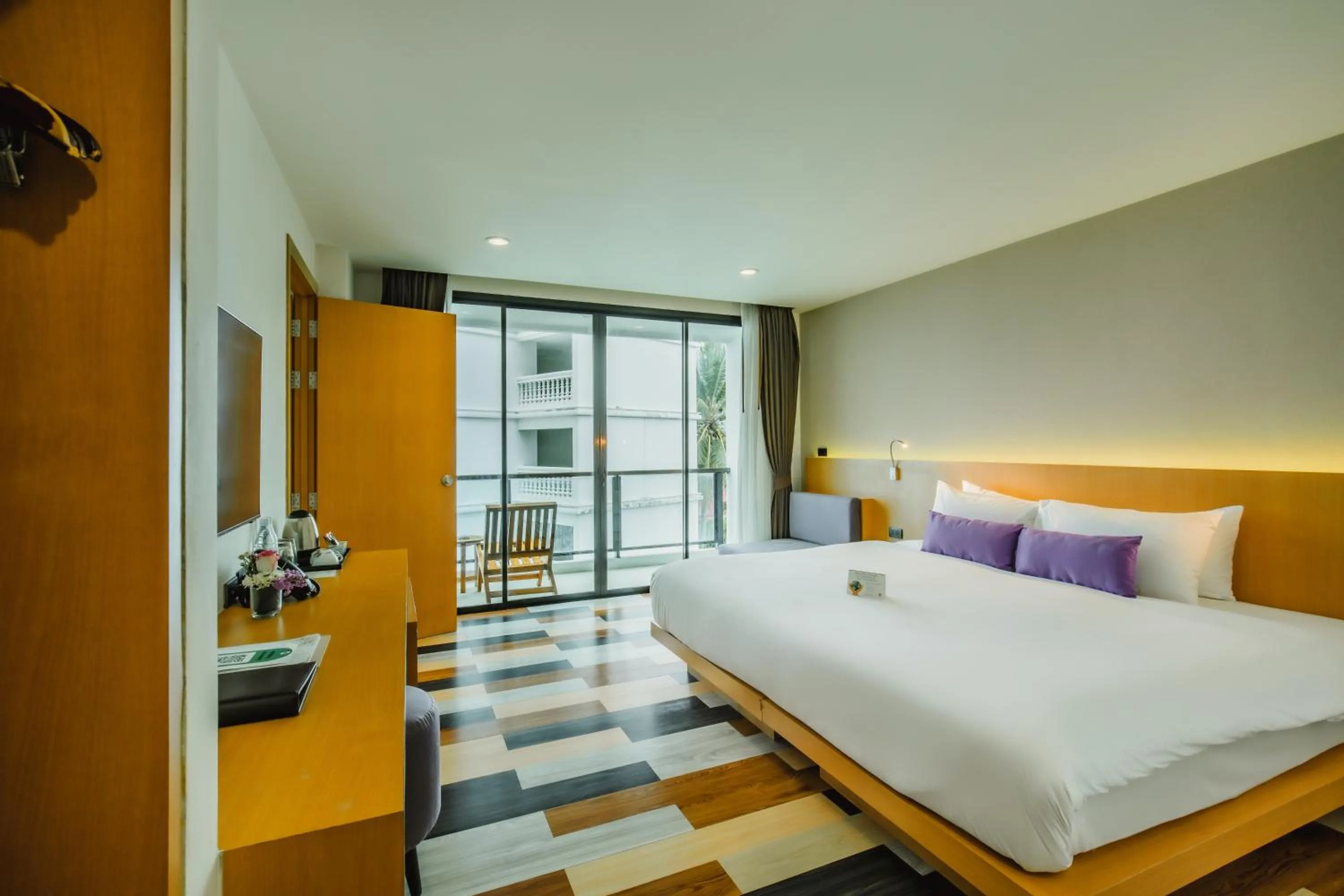 Bed in The Lunar Patong