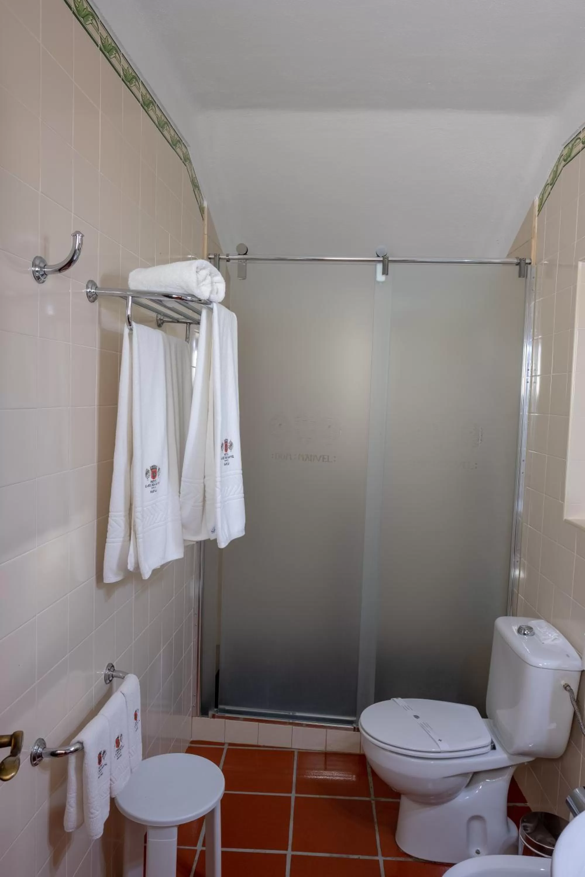 Shower in Hotel El Rei Dom Manuel