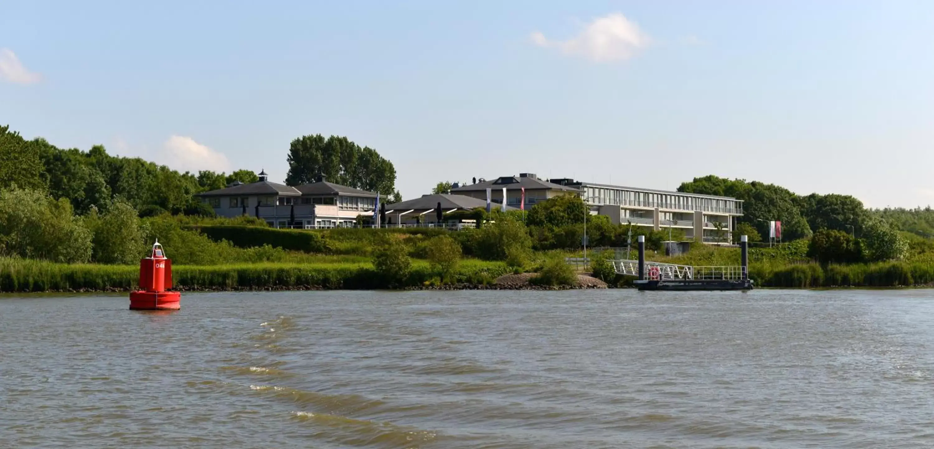 Property building in Van der Valk Hotel ARA Zwijndrecht