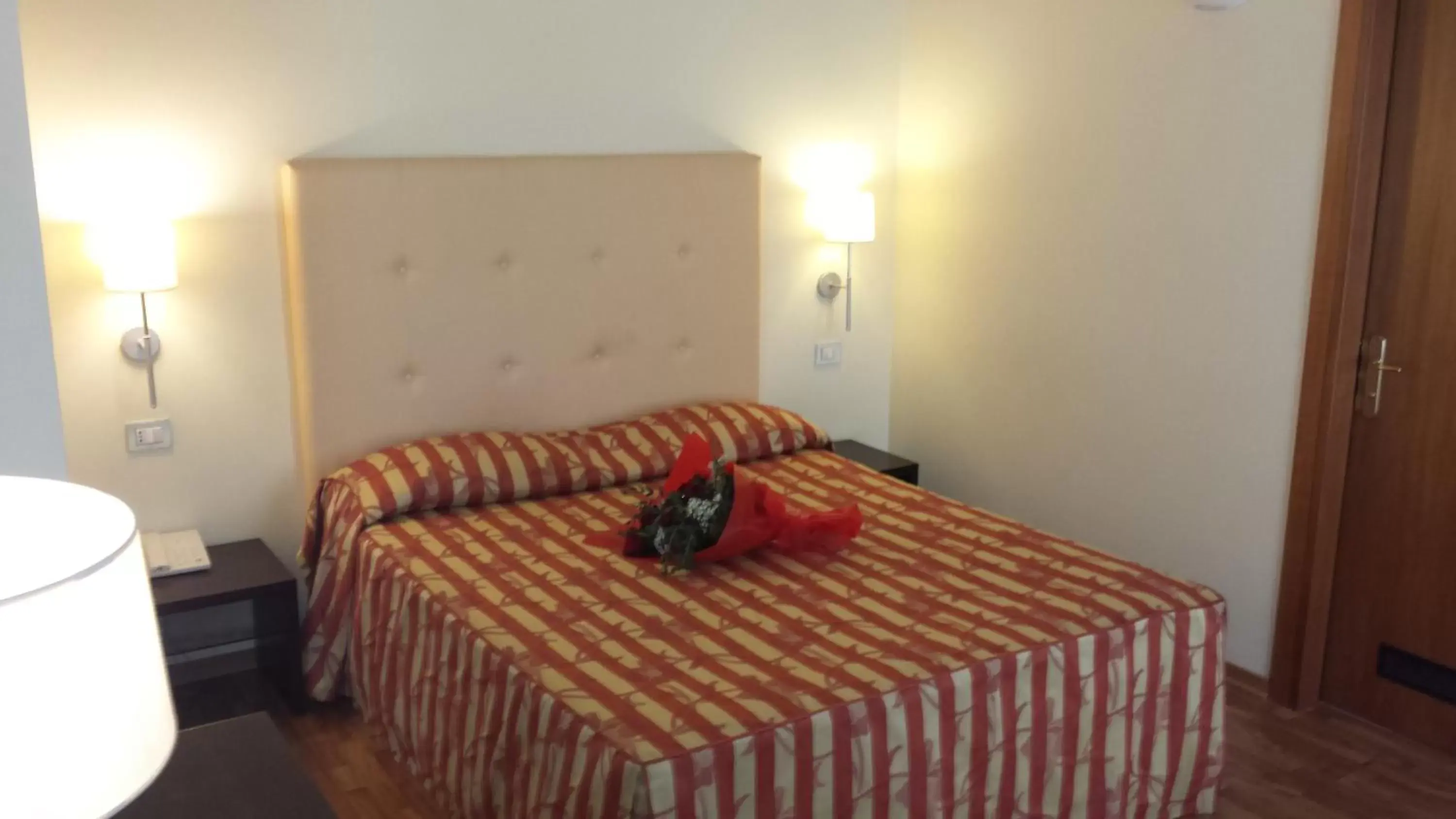 Bed in Hotel Due Colonne Bed in Hotel Due Colonne