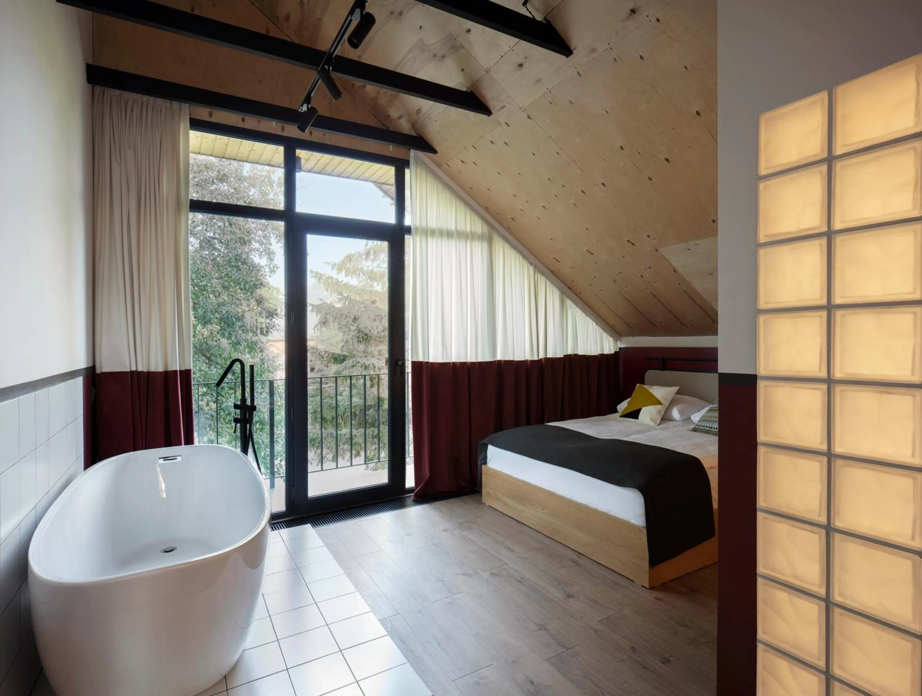 Bed in Major's House Hotel