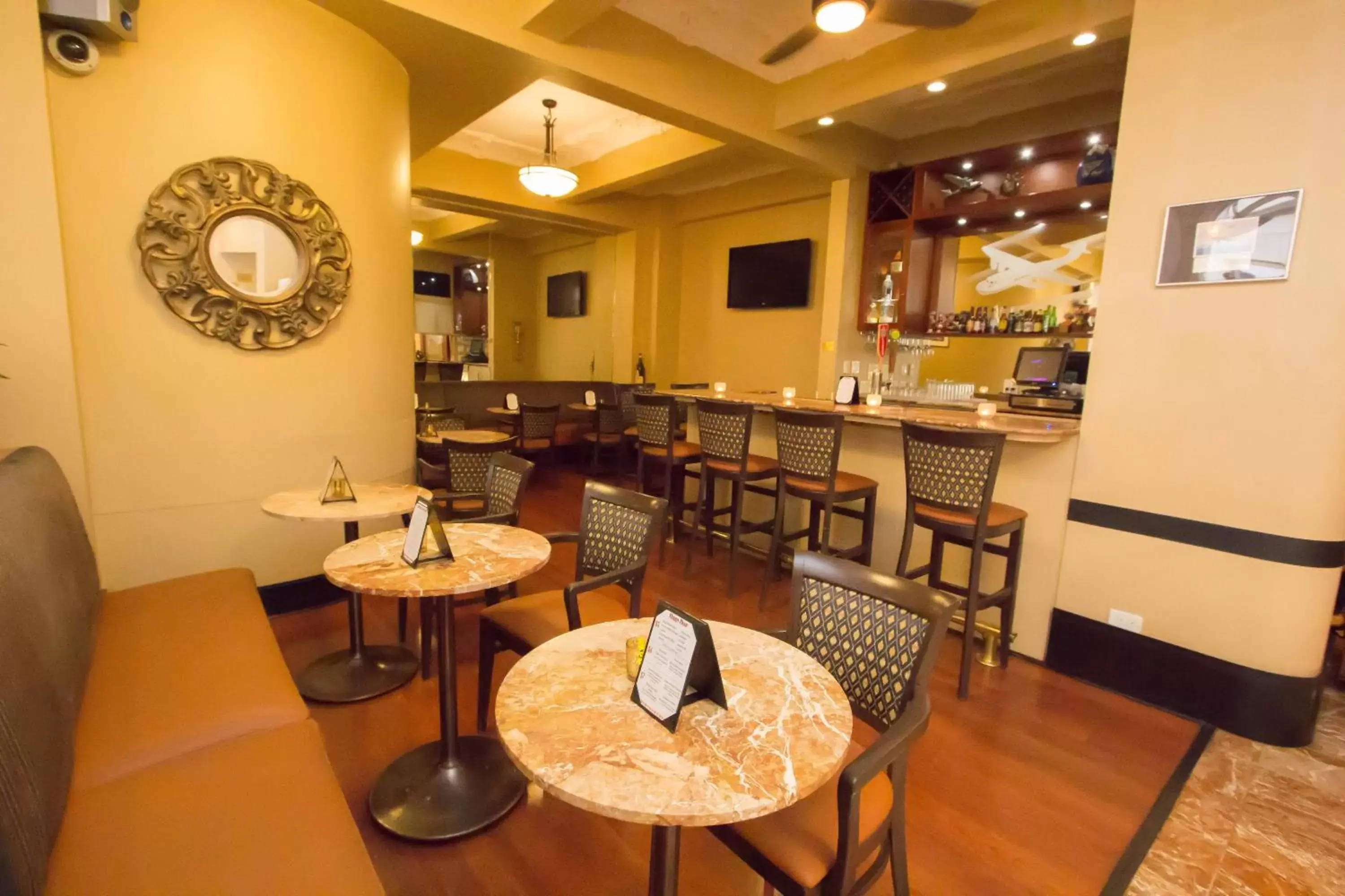 Lounge or bar in Chancellor Hotel on Union Square Lounge or bar in Chancellor Hotel on Union Square