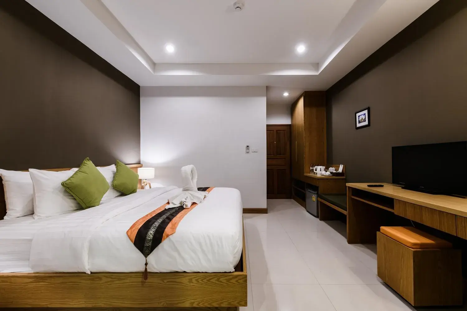 Photo of the whole room, Bed in Old Town Chiangmai Boutique