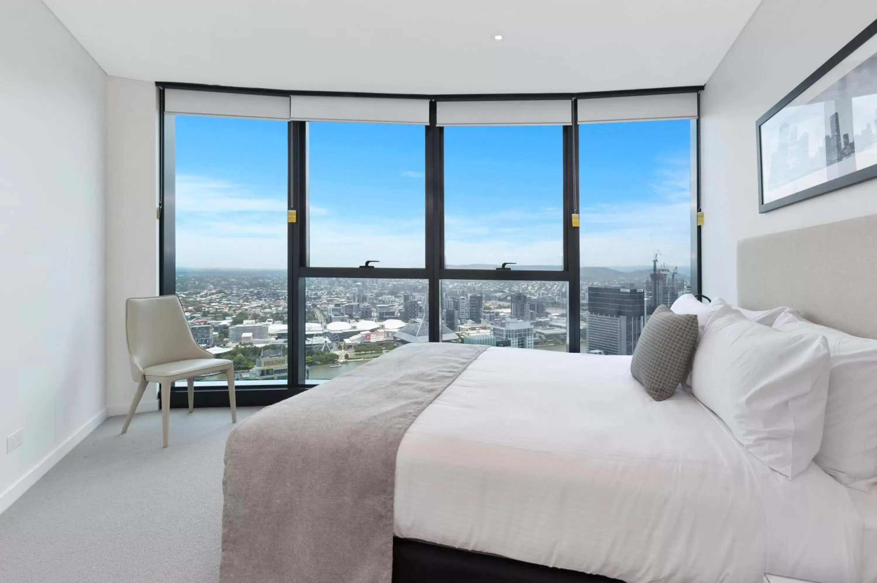 Bedroom in Brisbane Skytower by CLLIX