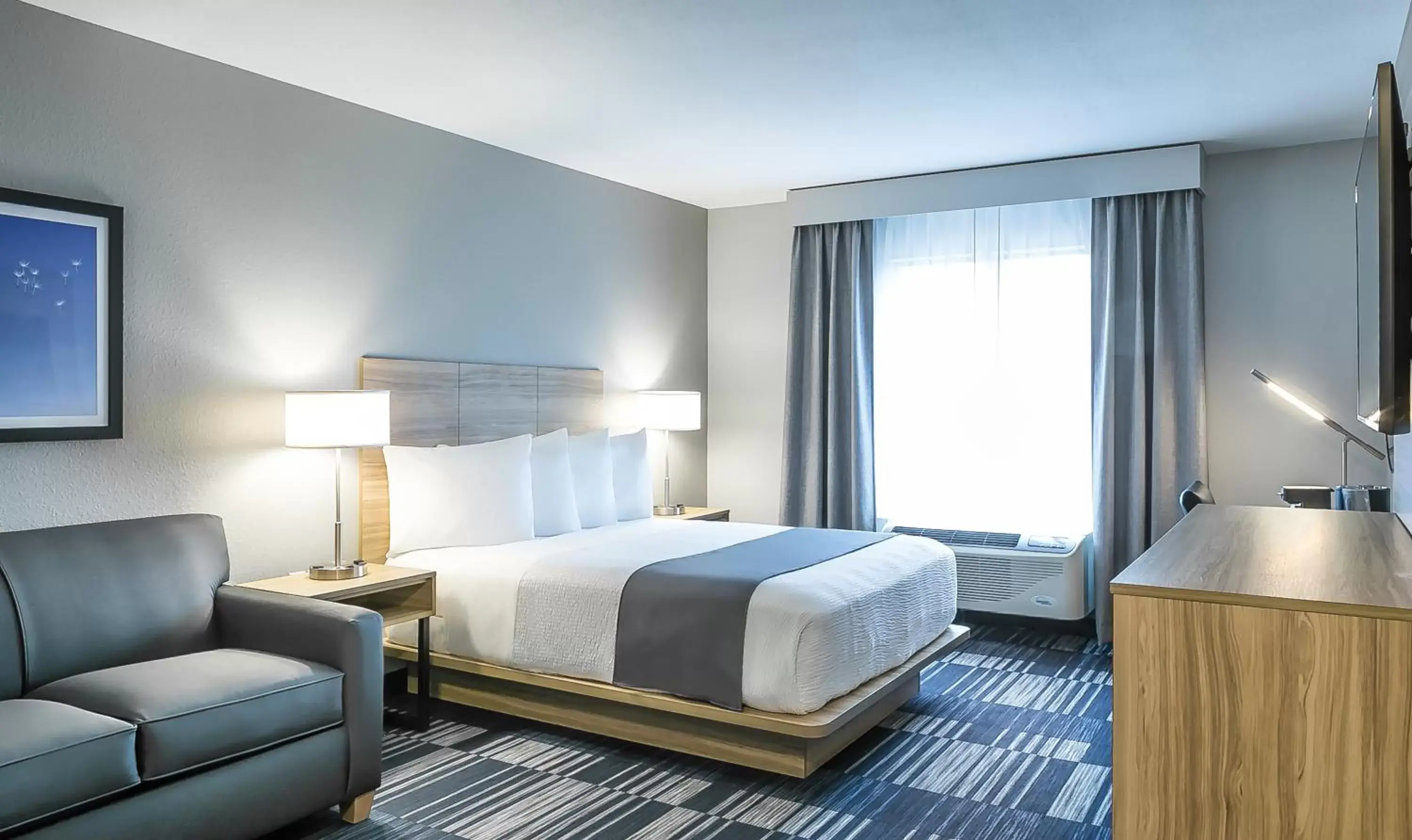 Deluxe Queen Suite in Winds Hotel at Crosswinds Casino Deluxe Queen Suite in Winds Hotel at Crosswinds Casino