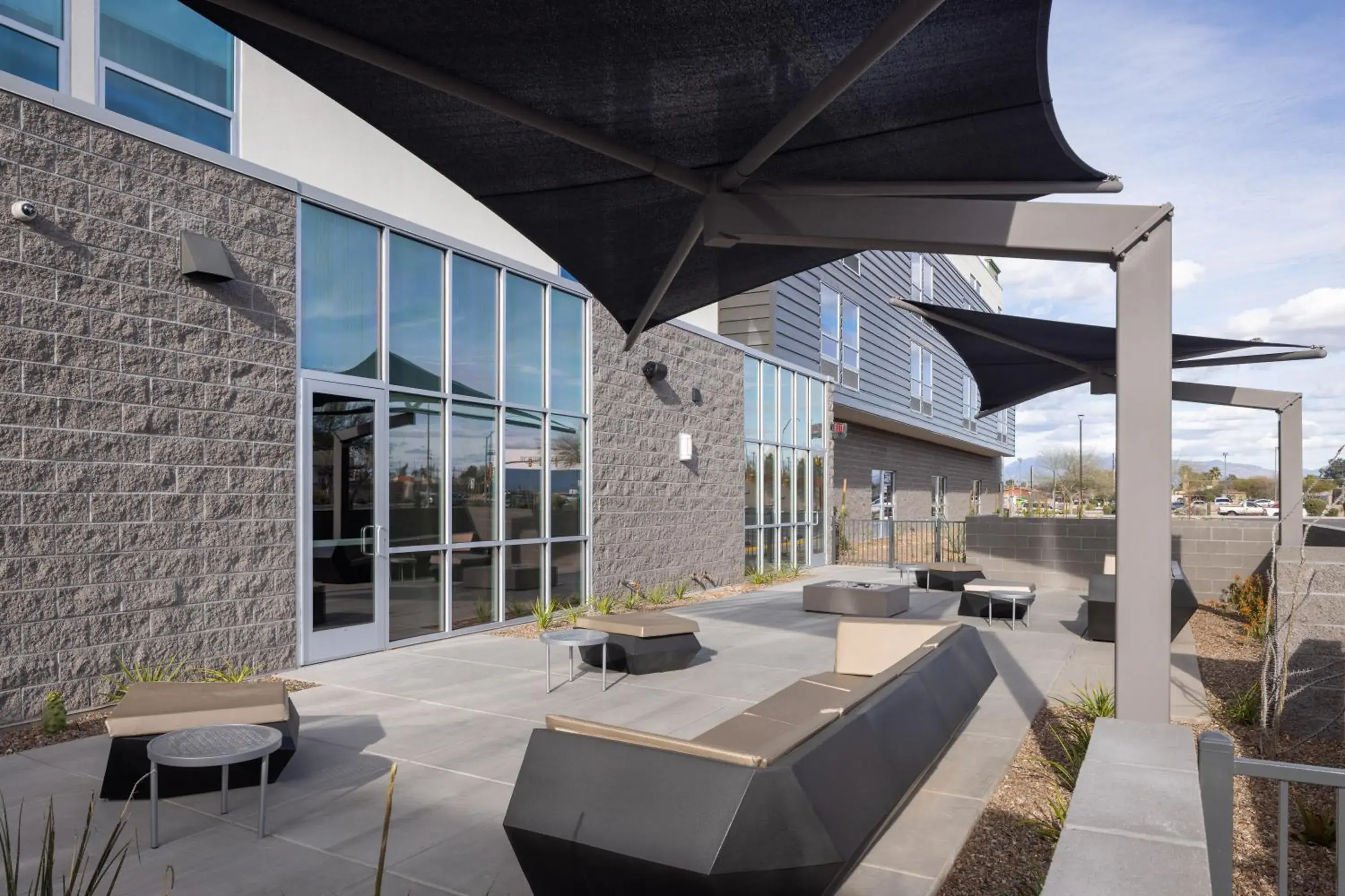 Patio in SpringHill Suites by Marriott Tucson at The Bridges