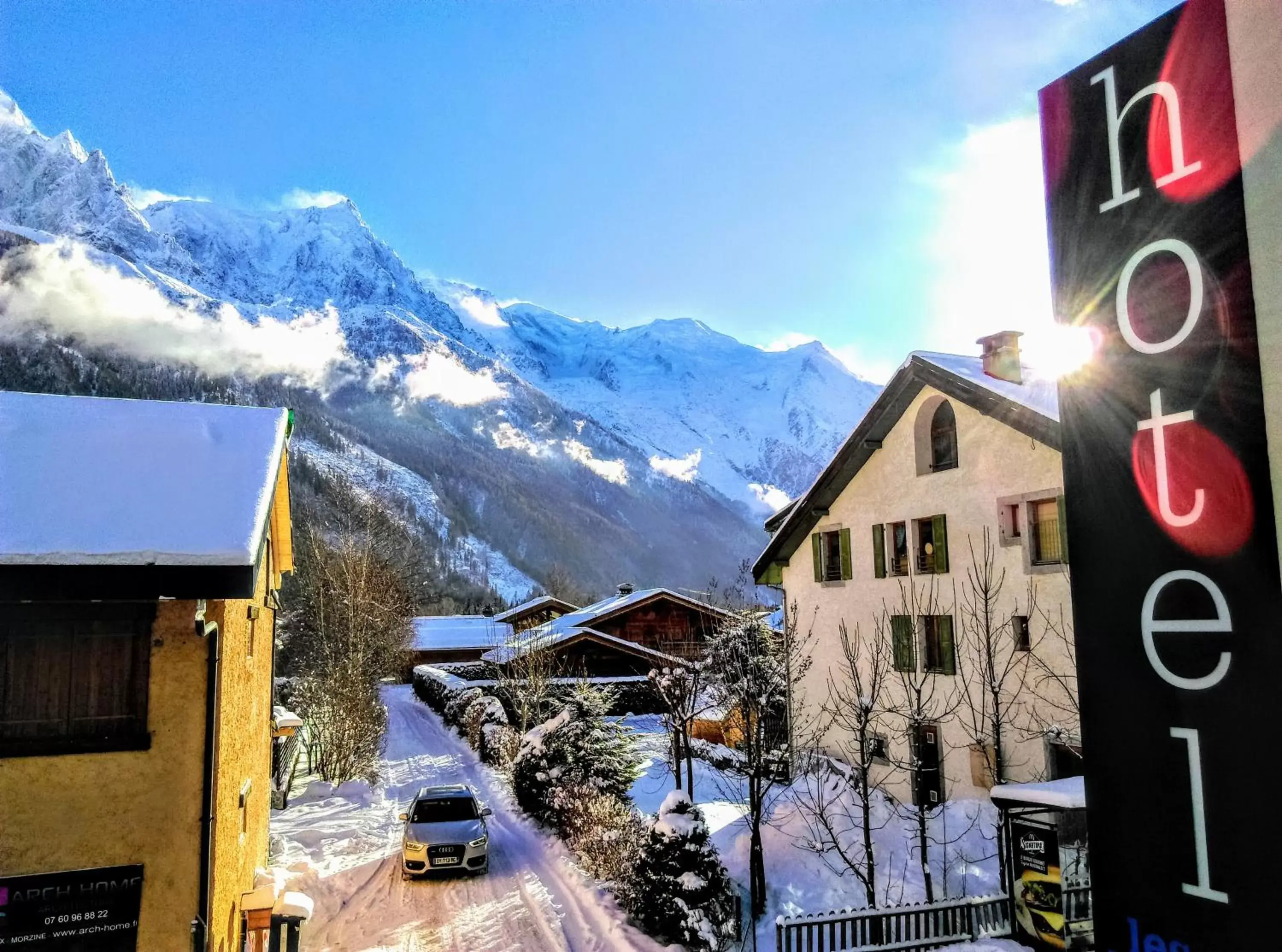 Property building, Winter in Hotel Les Lanchers