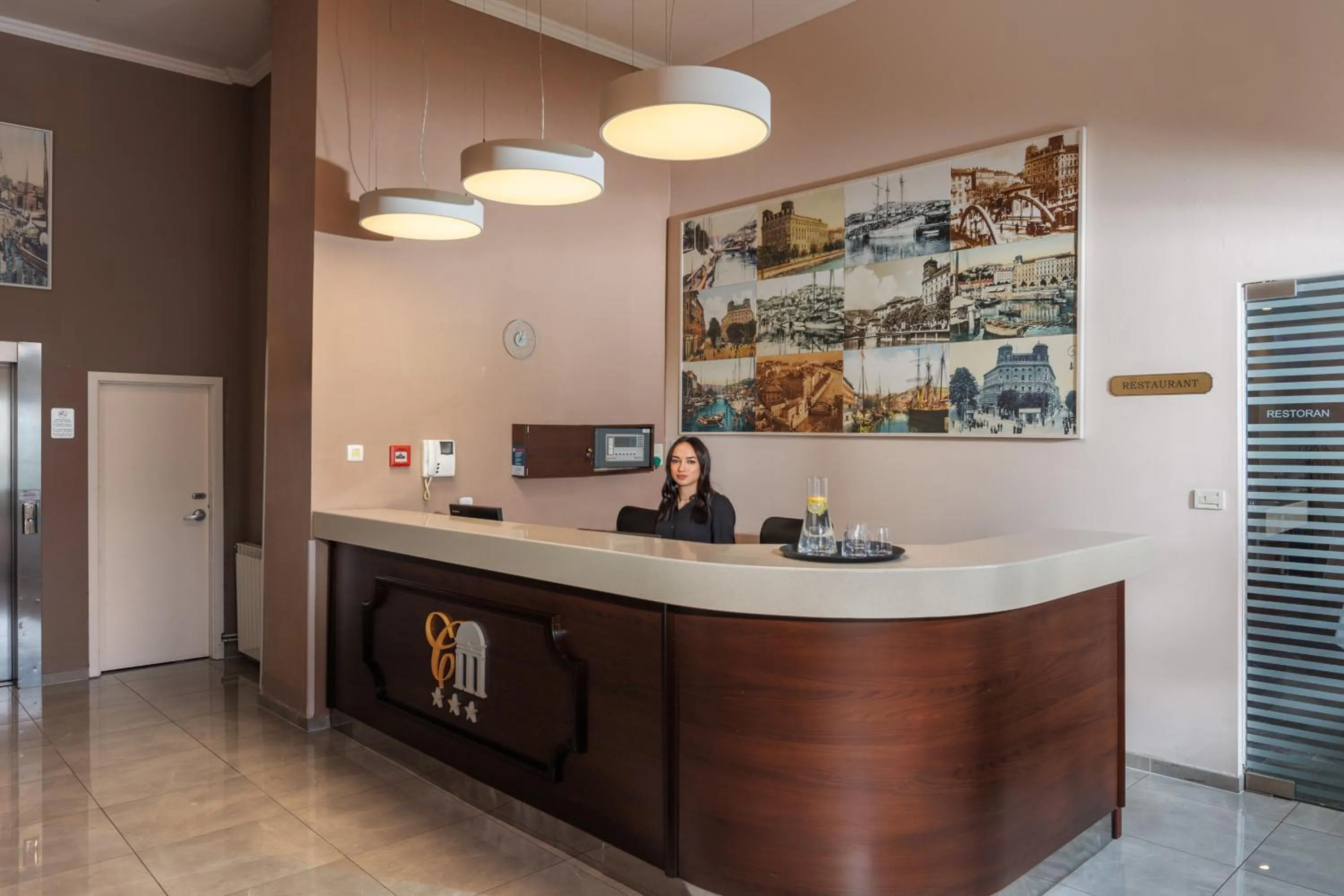 Lobby or reception in Hotel Continental