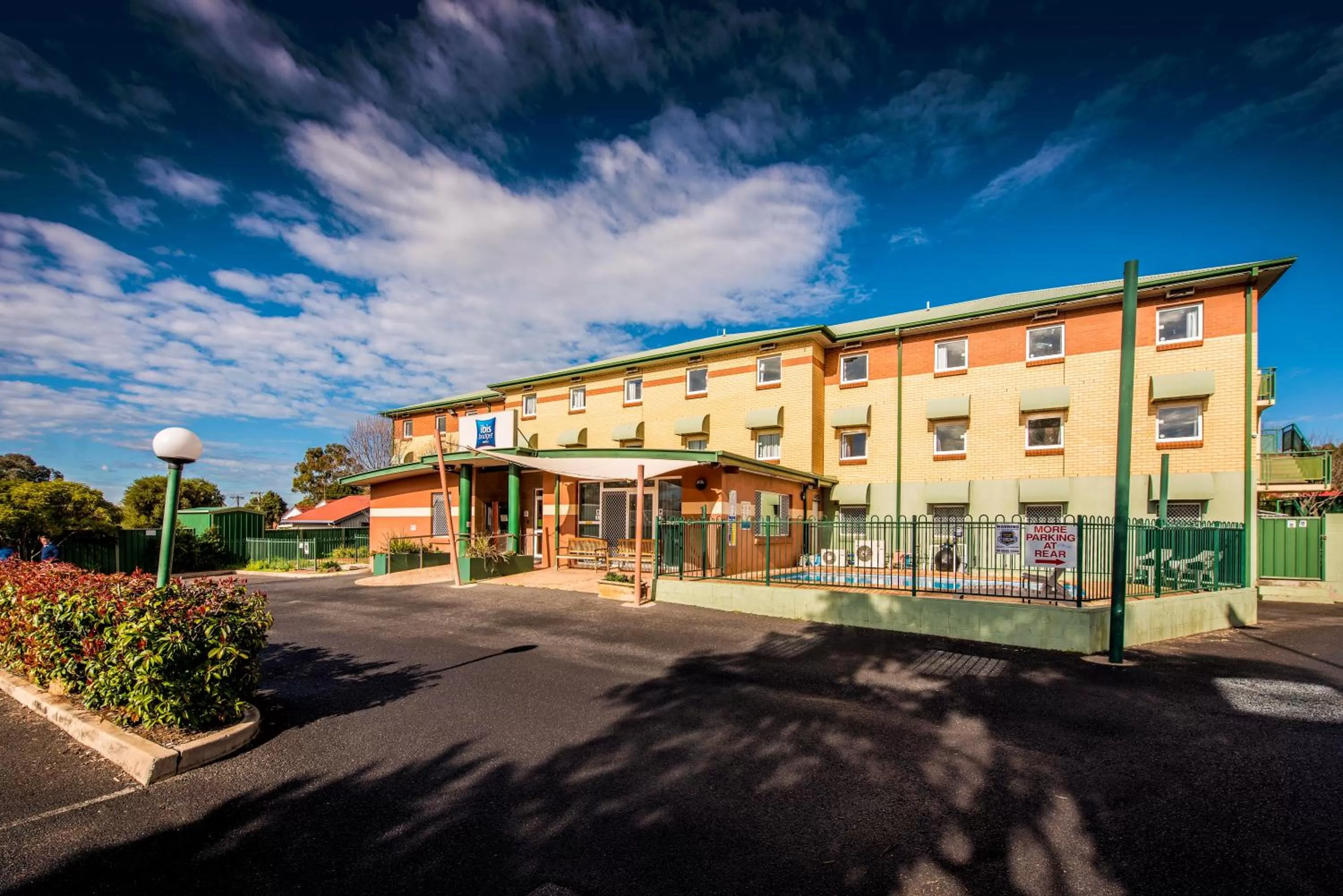 Property building in ibis Budget - Dubbo