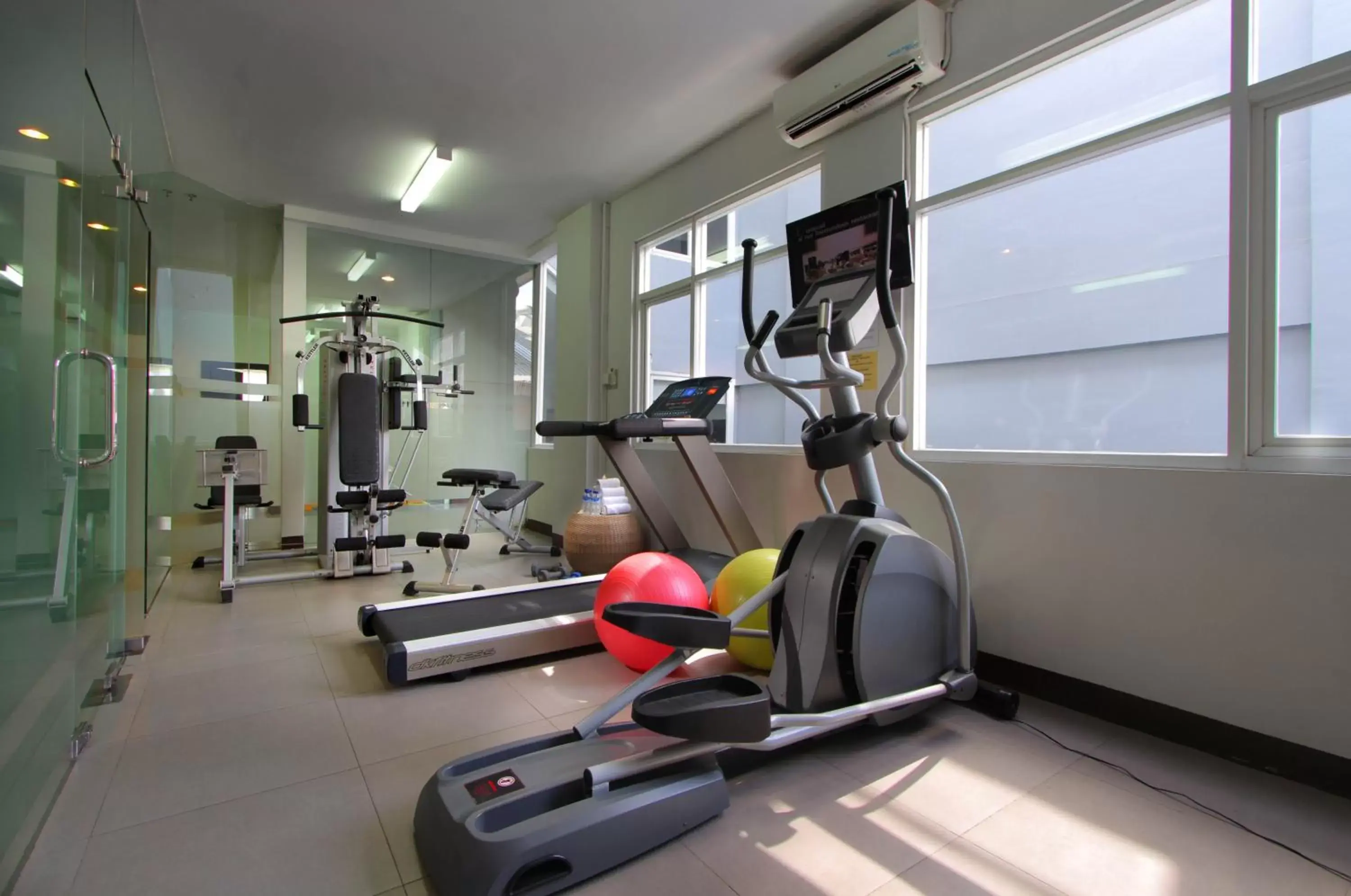 Fitness centre/facilities, Fitness Center/Facilities in b Hotel Bali & Spa