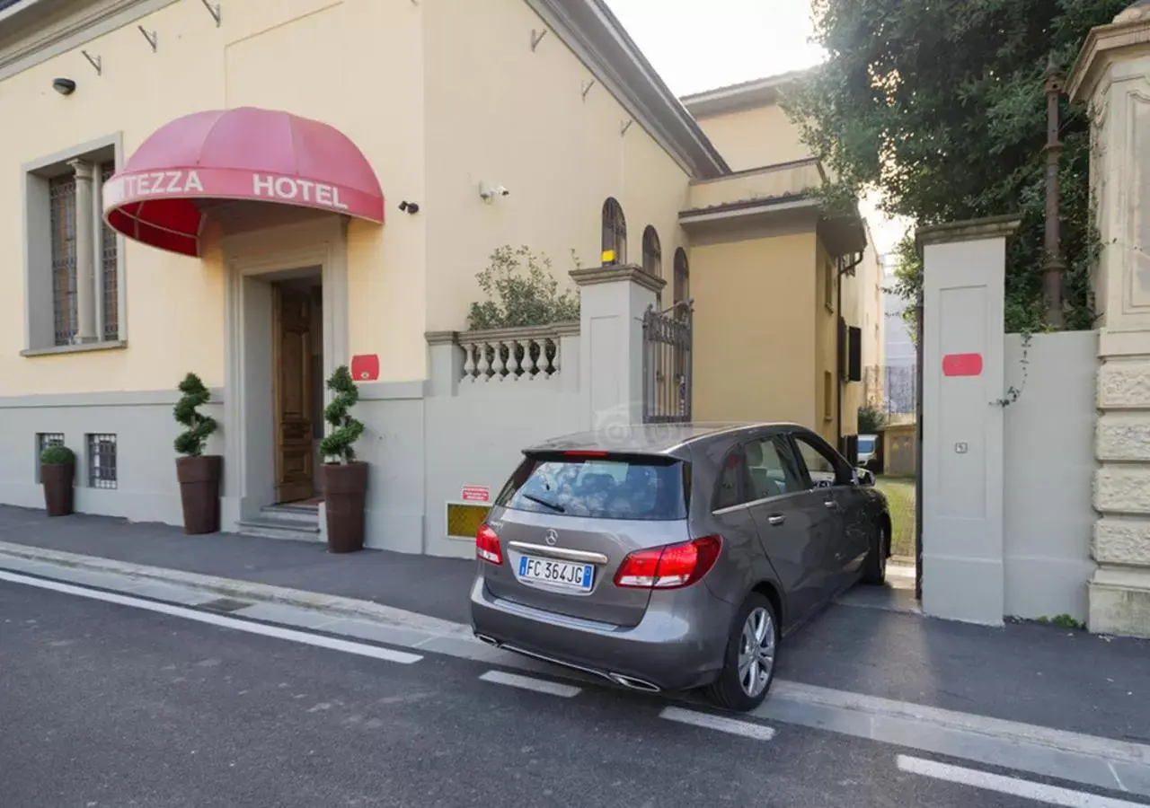 Facade/entrance, Property Building in Hotel La Fortezza