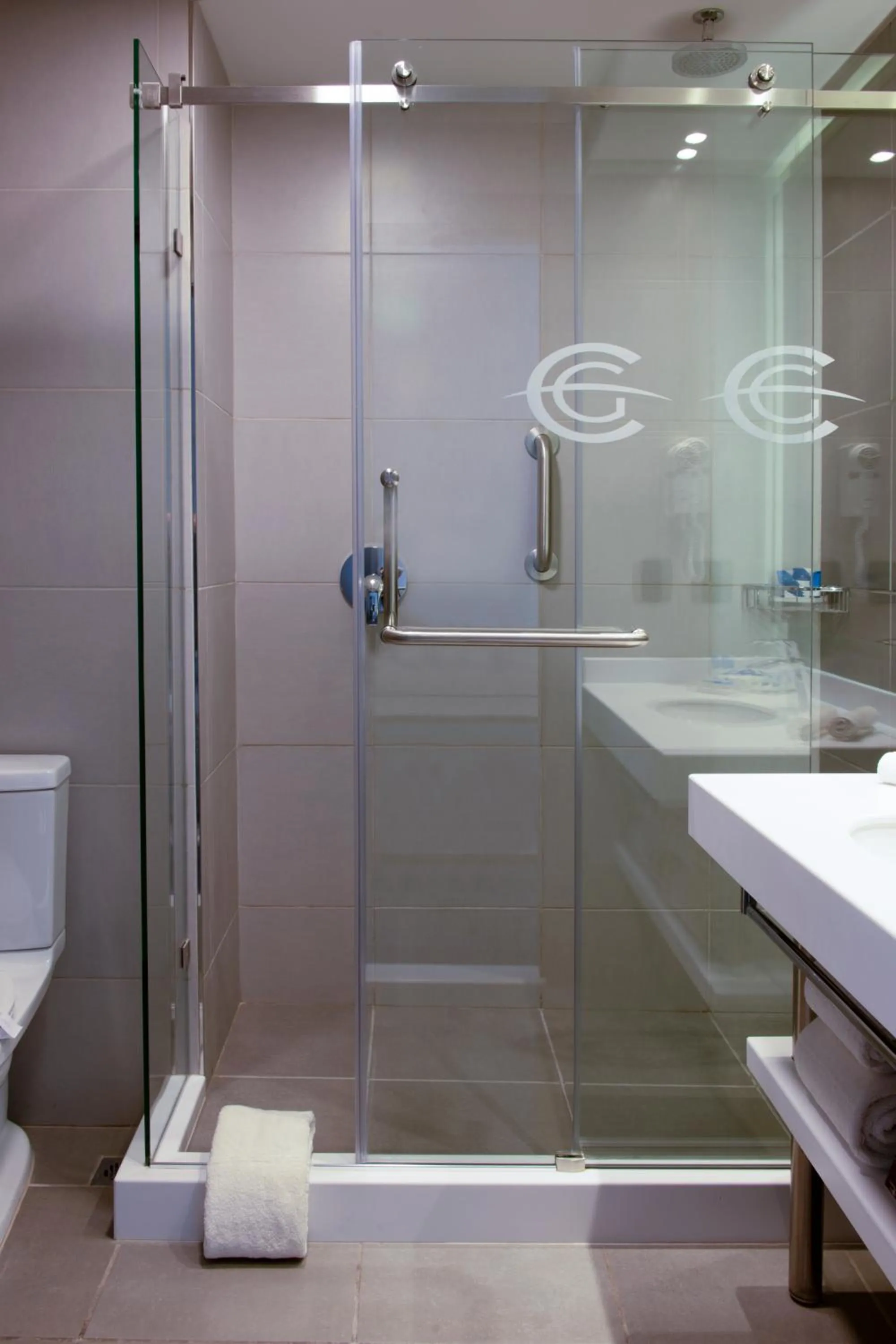 Shower in Casa Grande Express