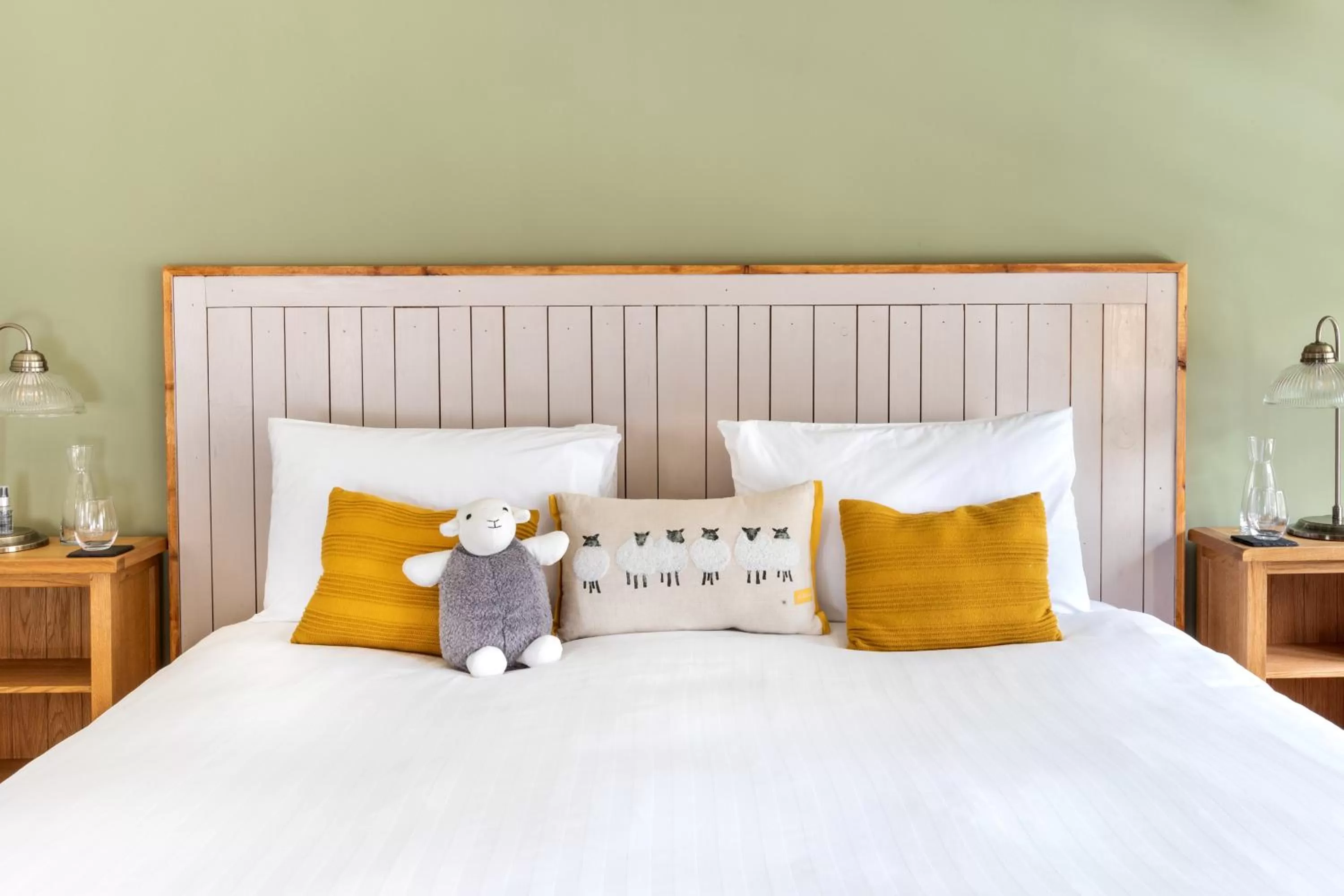 Bed in Shoulder of Mutton Inn