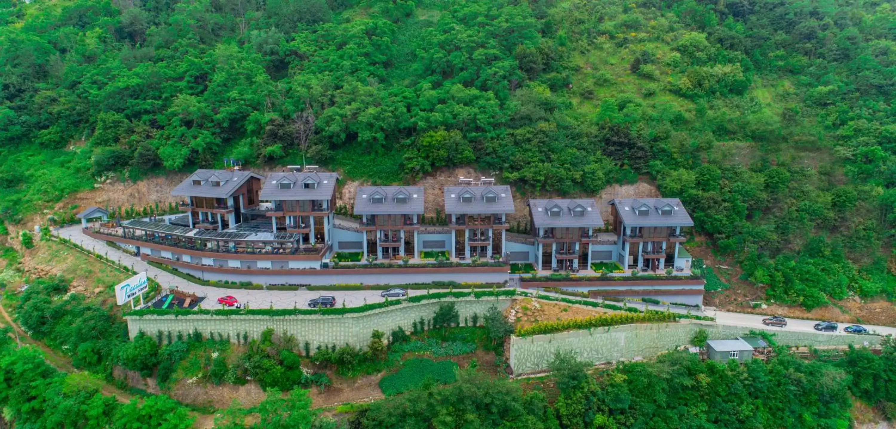 Property building, Bird's-eye View in Peerless Villas Hotel