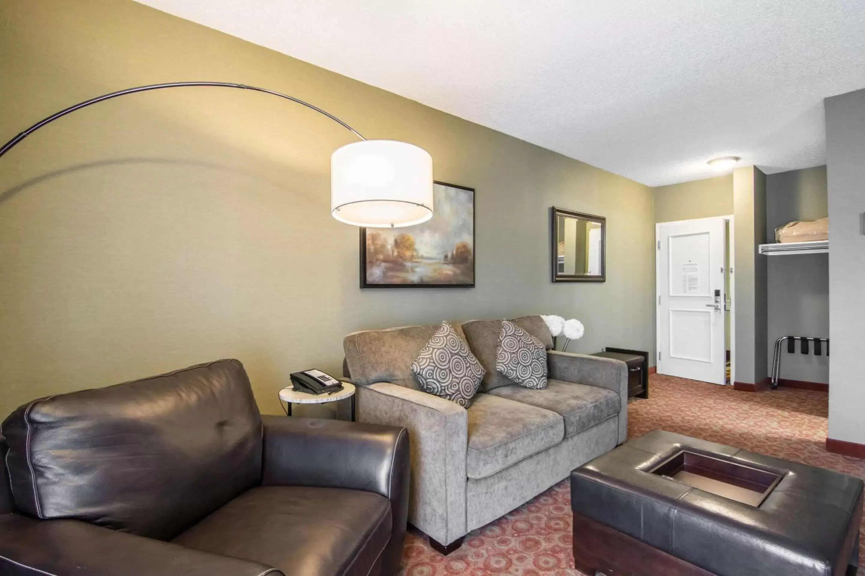 Photo of the whole room in Quality Hotel Photo of the whole room in Quality Hotel