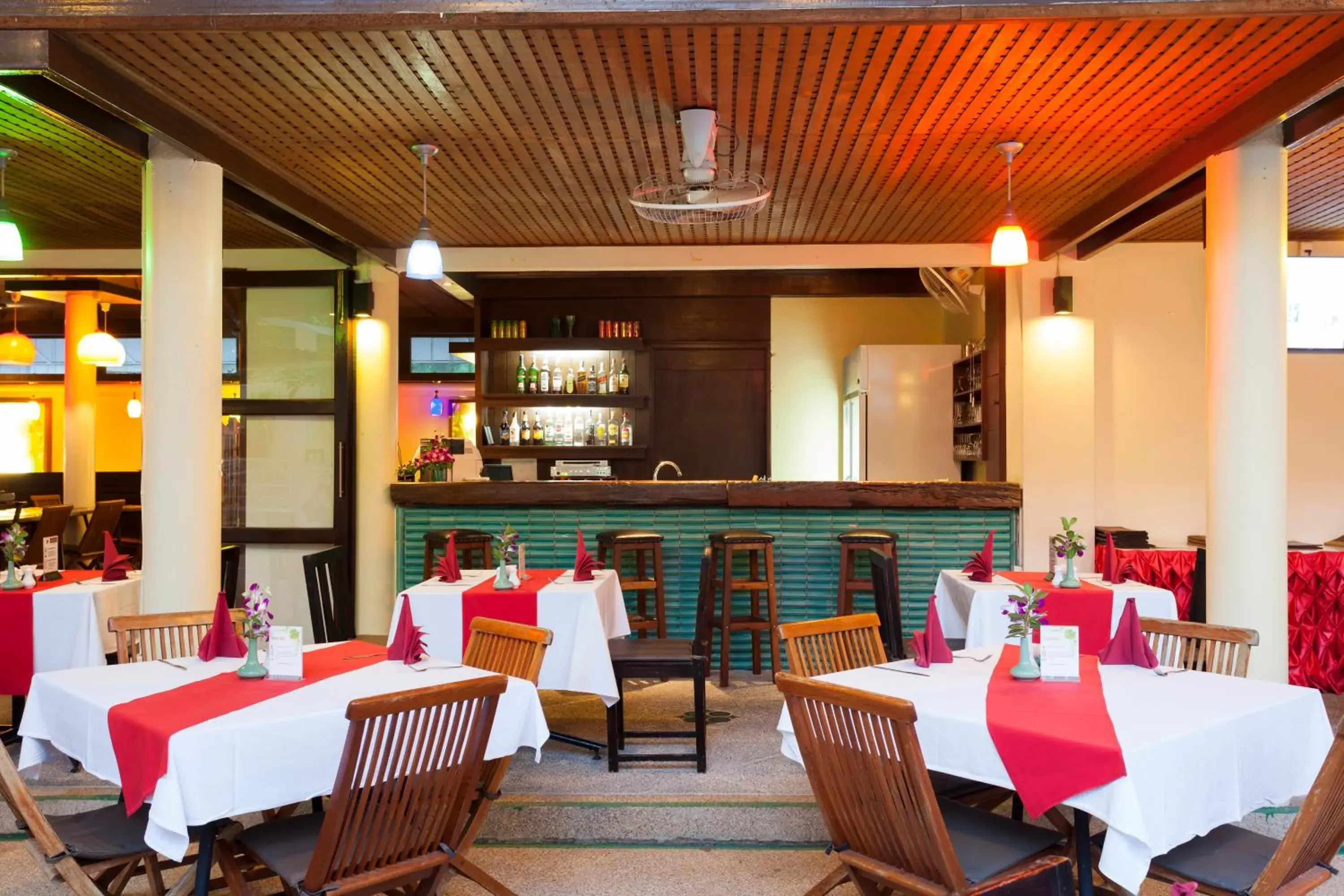Restaurant/places to eat in Karona Resort & Spa - SHA Extra Plus Restaurant/places to eat in Karona Resort & Spa - SHA Extra Plus