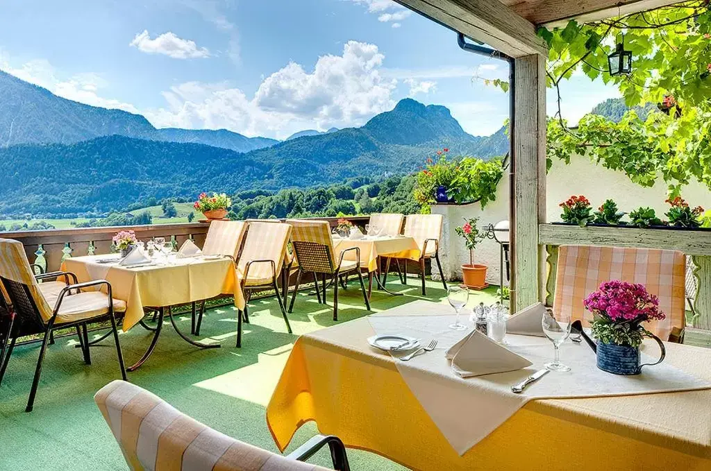 Restaurant/Places to Eat in Hotel Restaurant Neu Meran