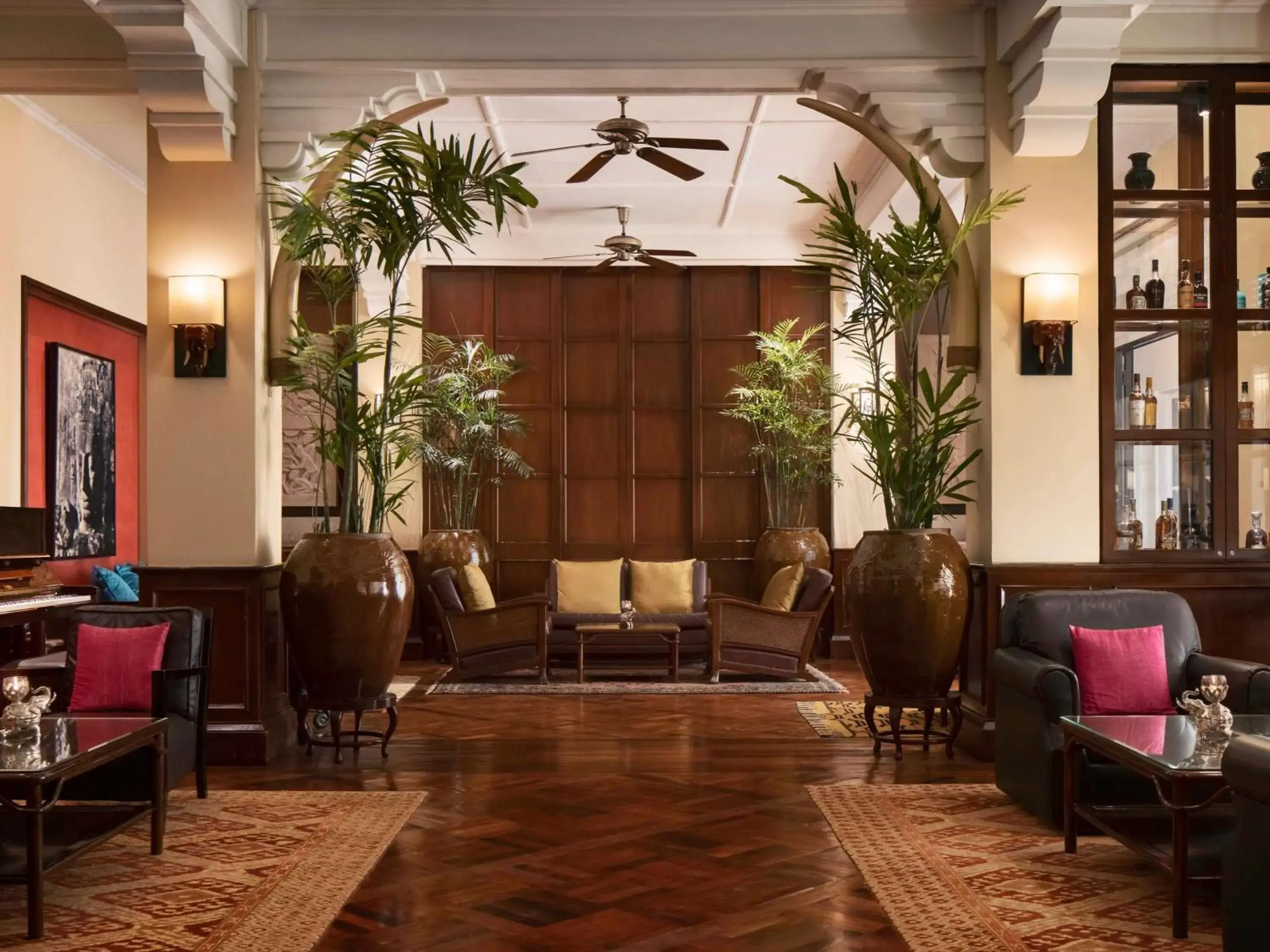 Lounge or bar, Lobby/Reception in Raffles Grand Hotel d'Angkor