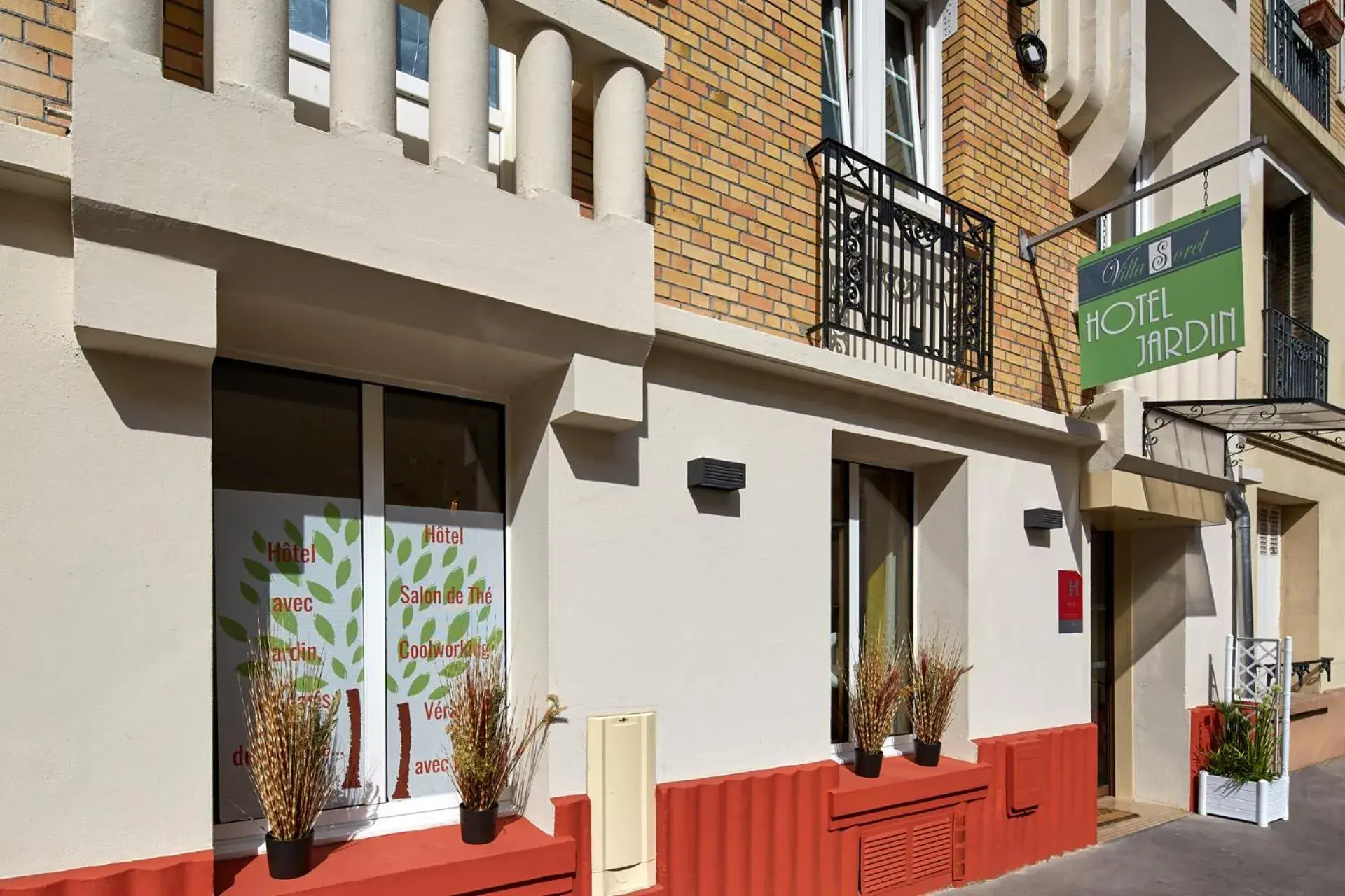 Facade/entrance, Property Building in Hôtel Villa Sorel - Paris Boulogne