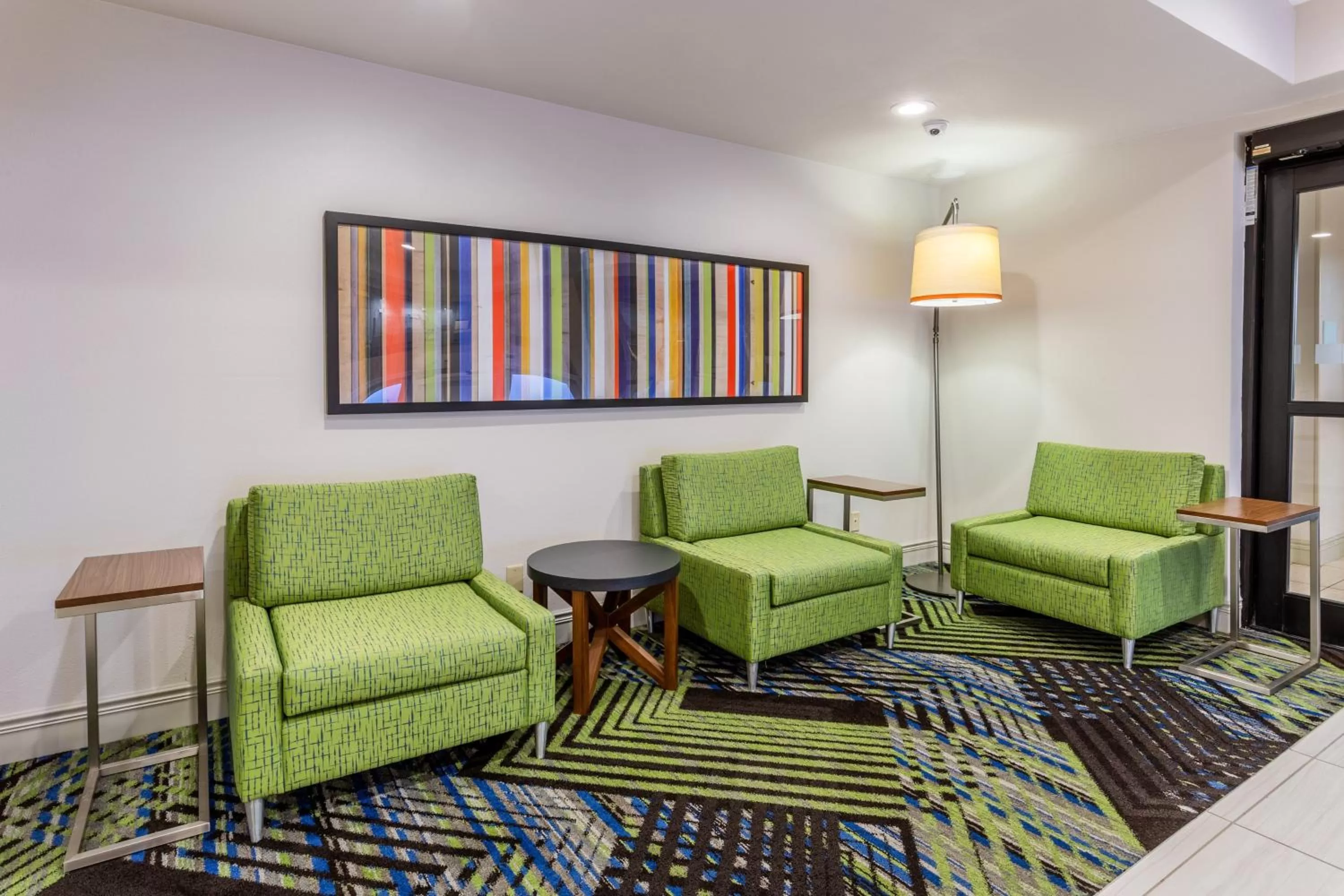 Property building in Holiday Inn Express &amp; Suites O&#x27;Fallon-Shiloh by IHG