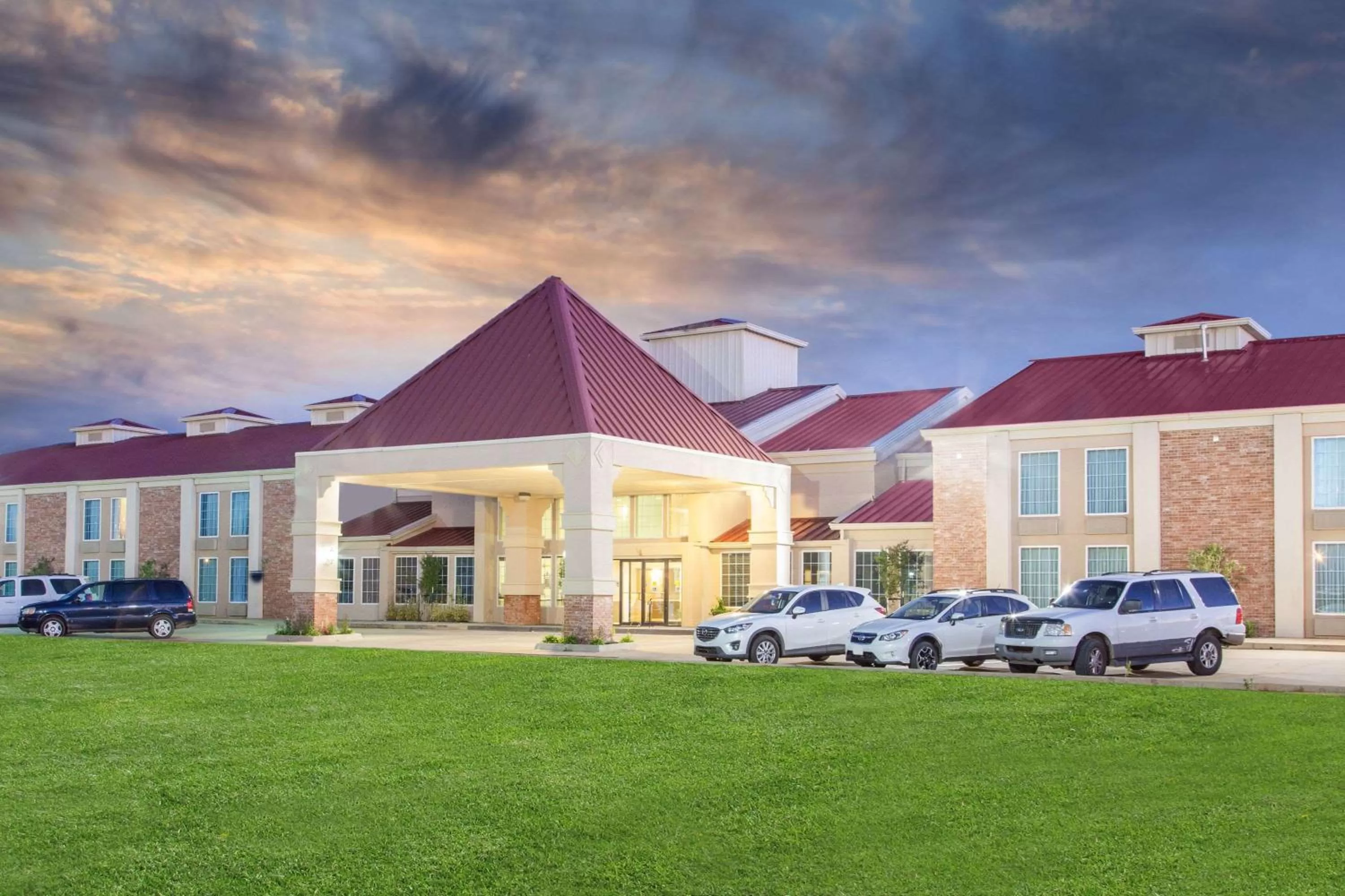 Property building in Super 8 by Wyndham Oklahoma City