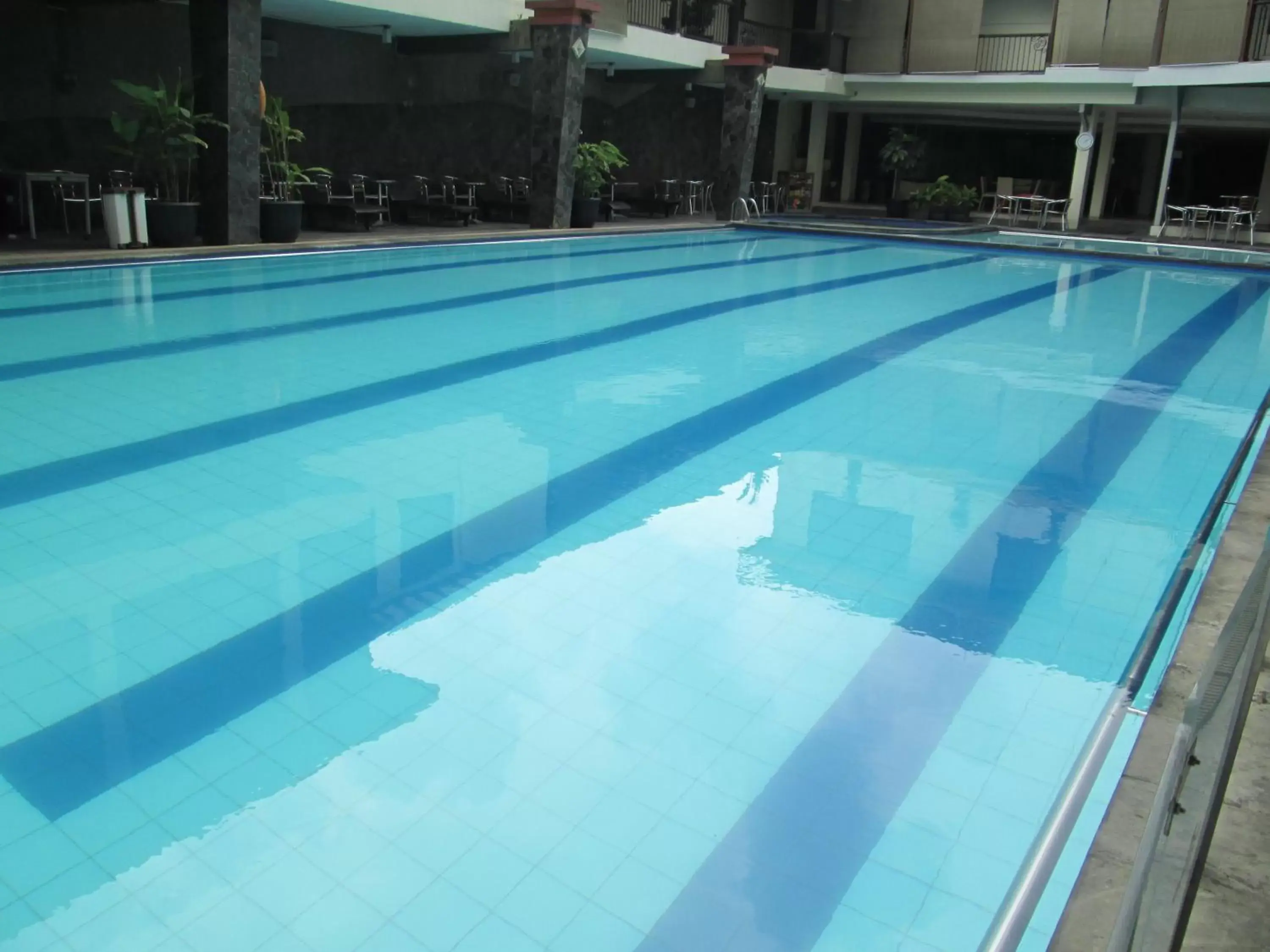Swimming Pool in Grand Pasundan Convention Hotel