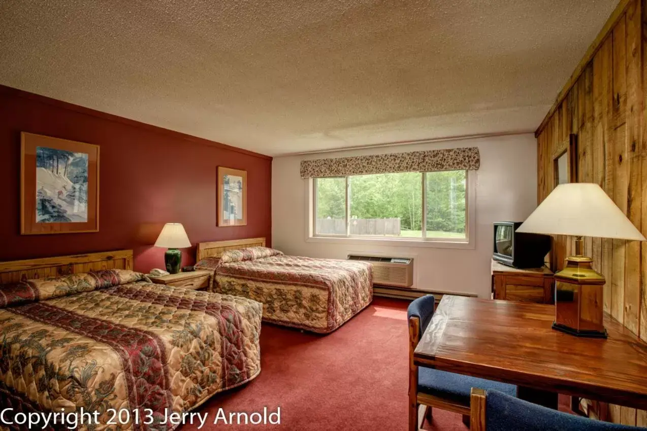 Bedroom in Snowy Owl Inn