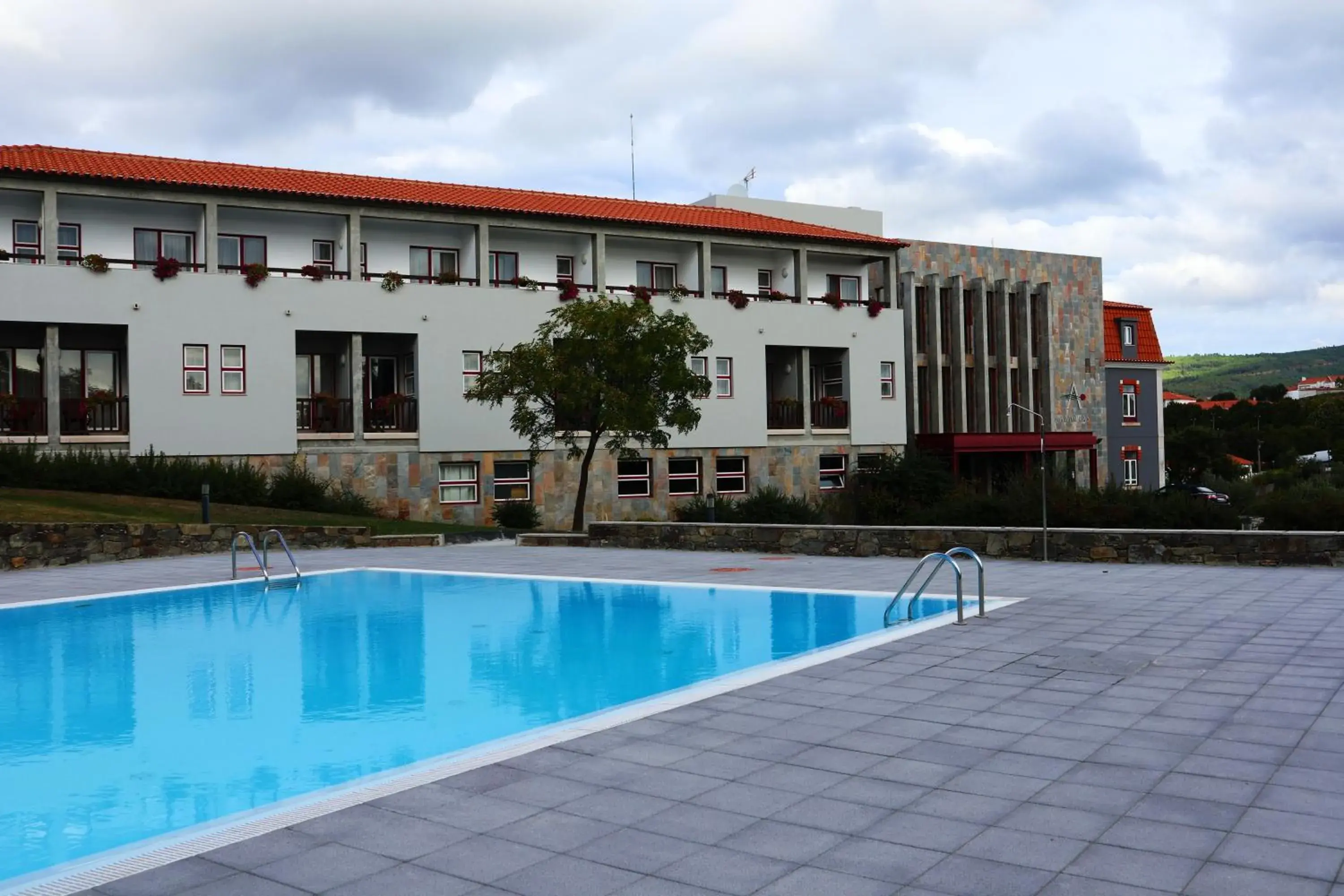 Swimming pool, Property Building in Amoras Country House Hotel