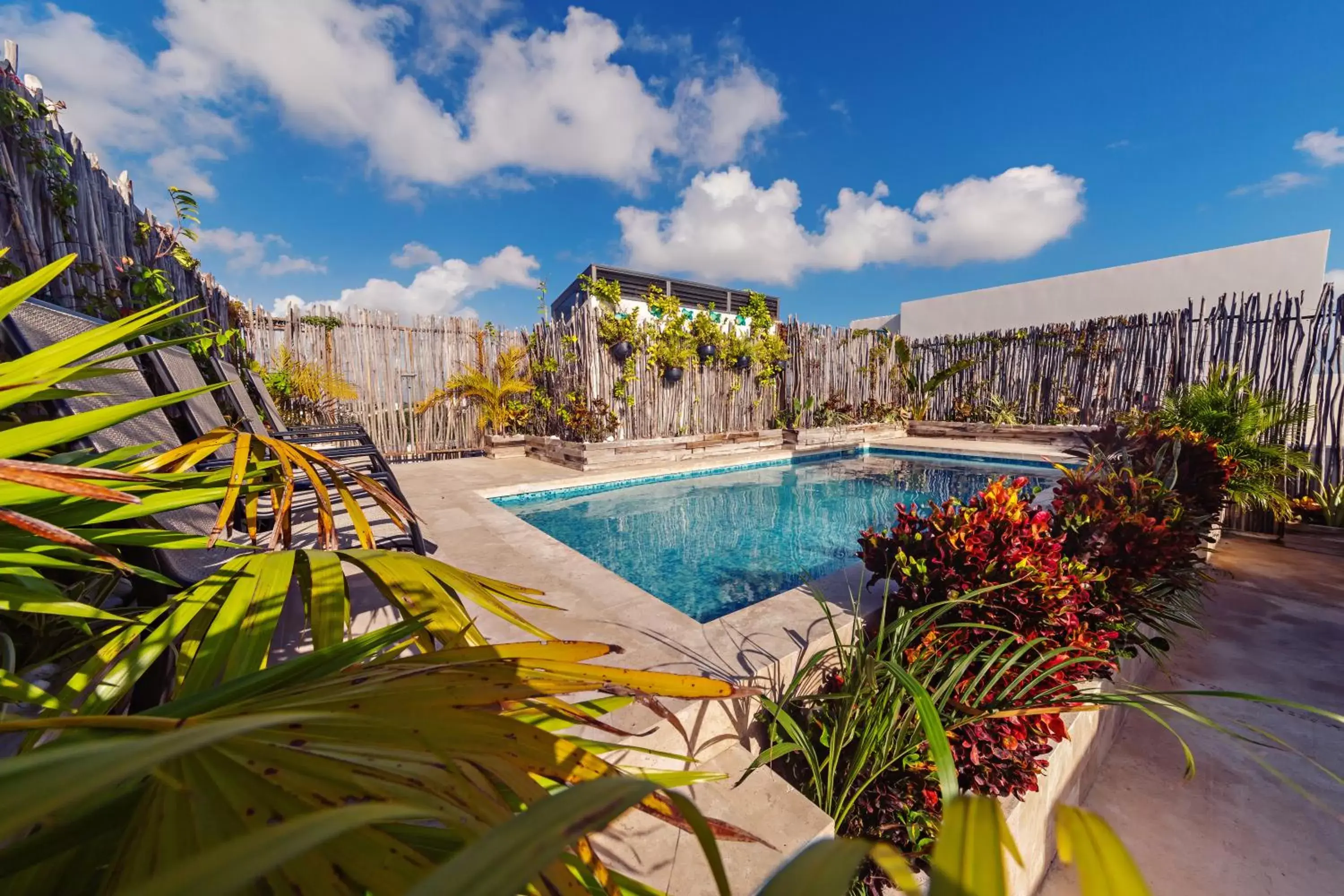 Swimming Pool in Mararena Condos by Nah Hotels