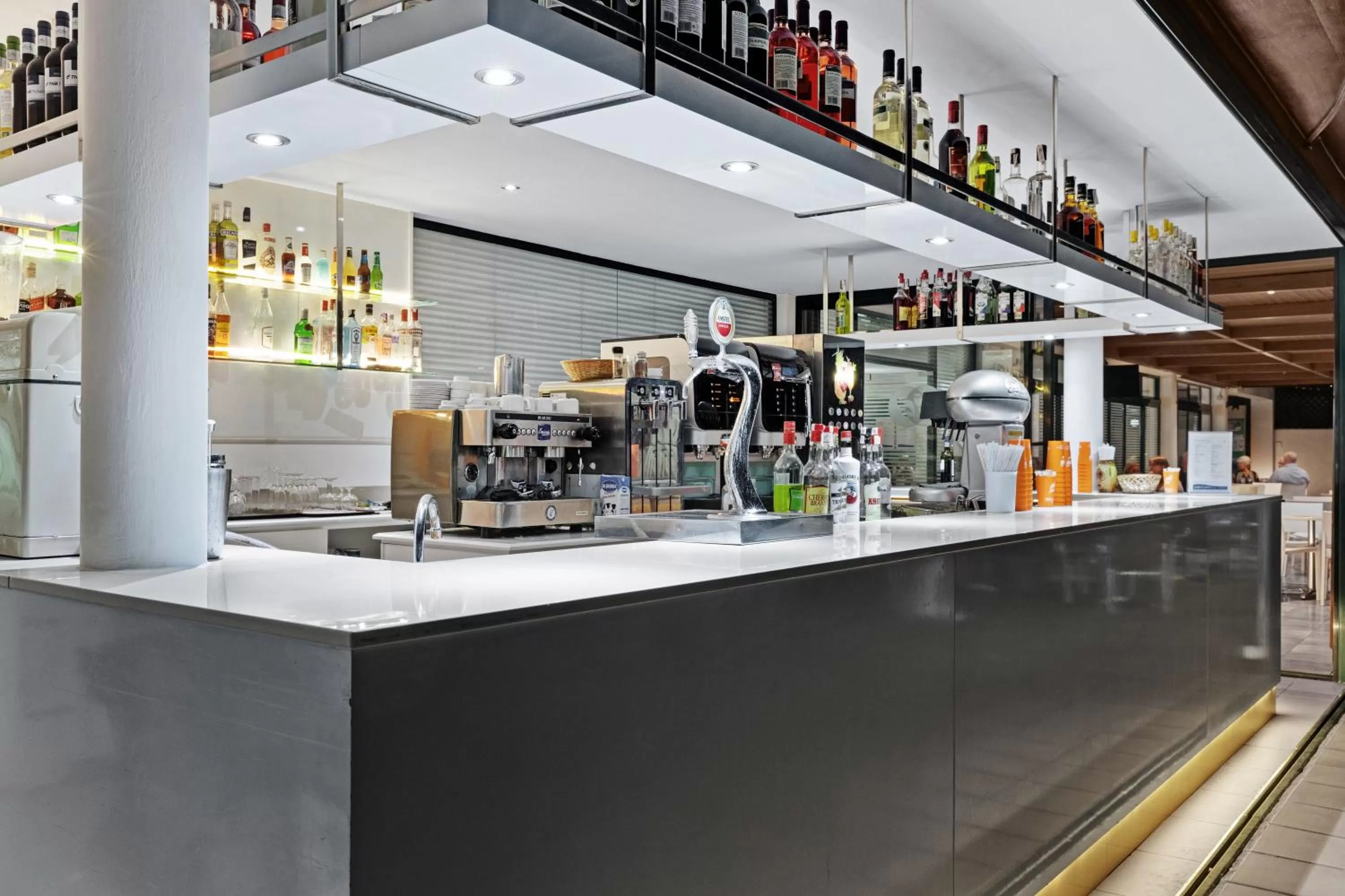 Lounge or bar in Hotel THB Flora