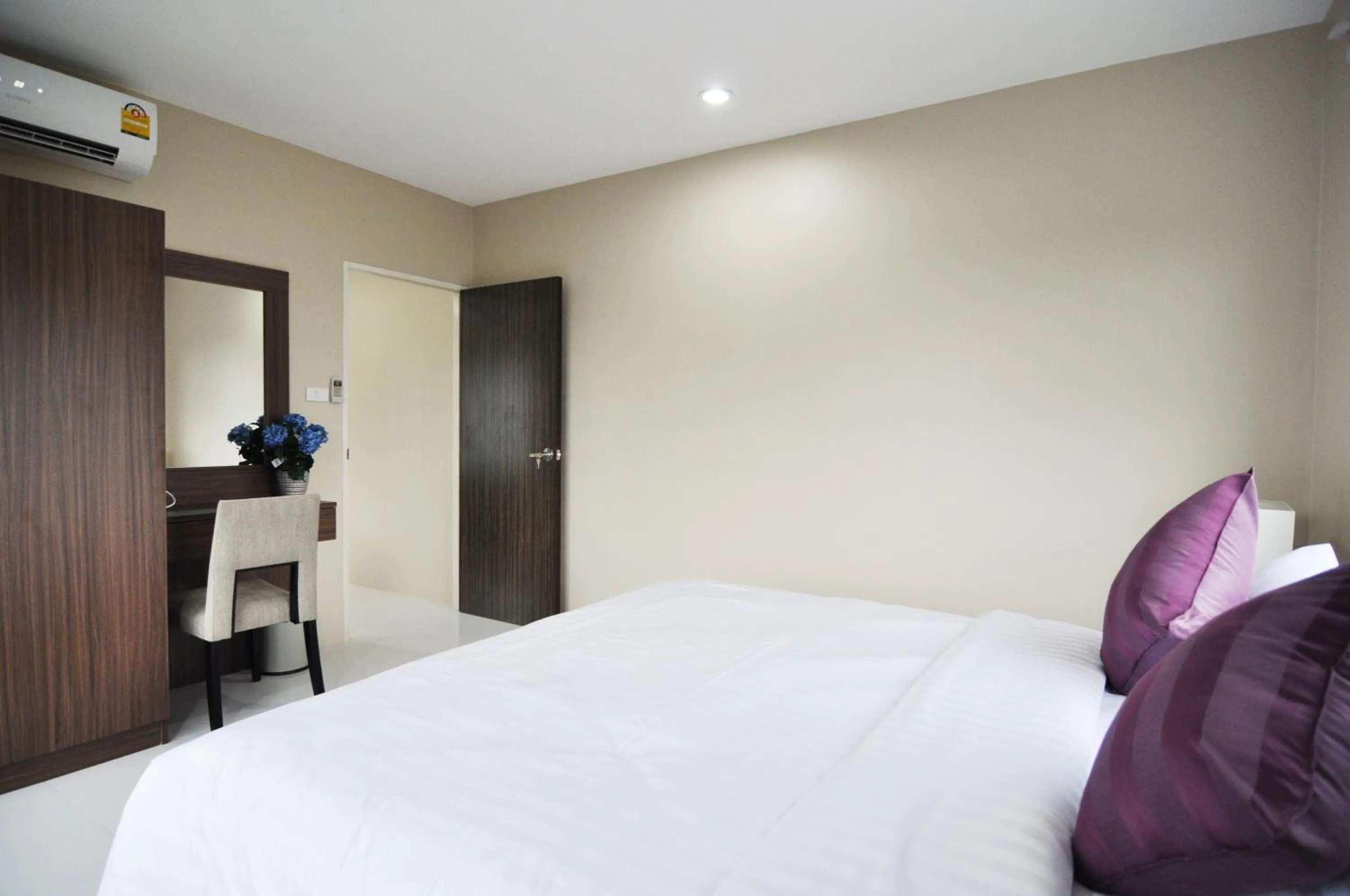 Bedroom, Bed in Khao Rang Place