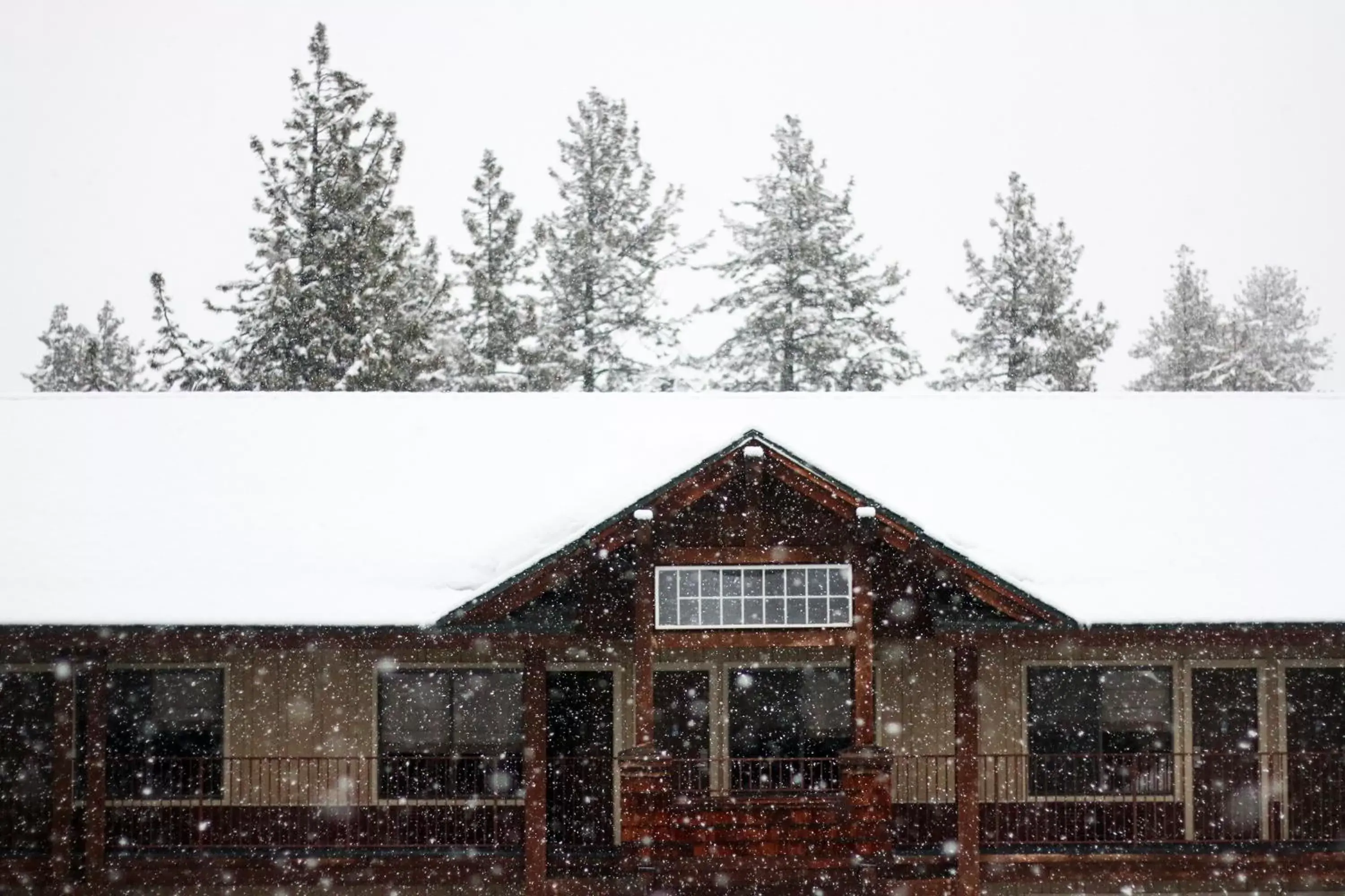 Property building, Winter in Hotel Becket