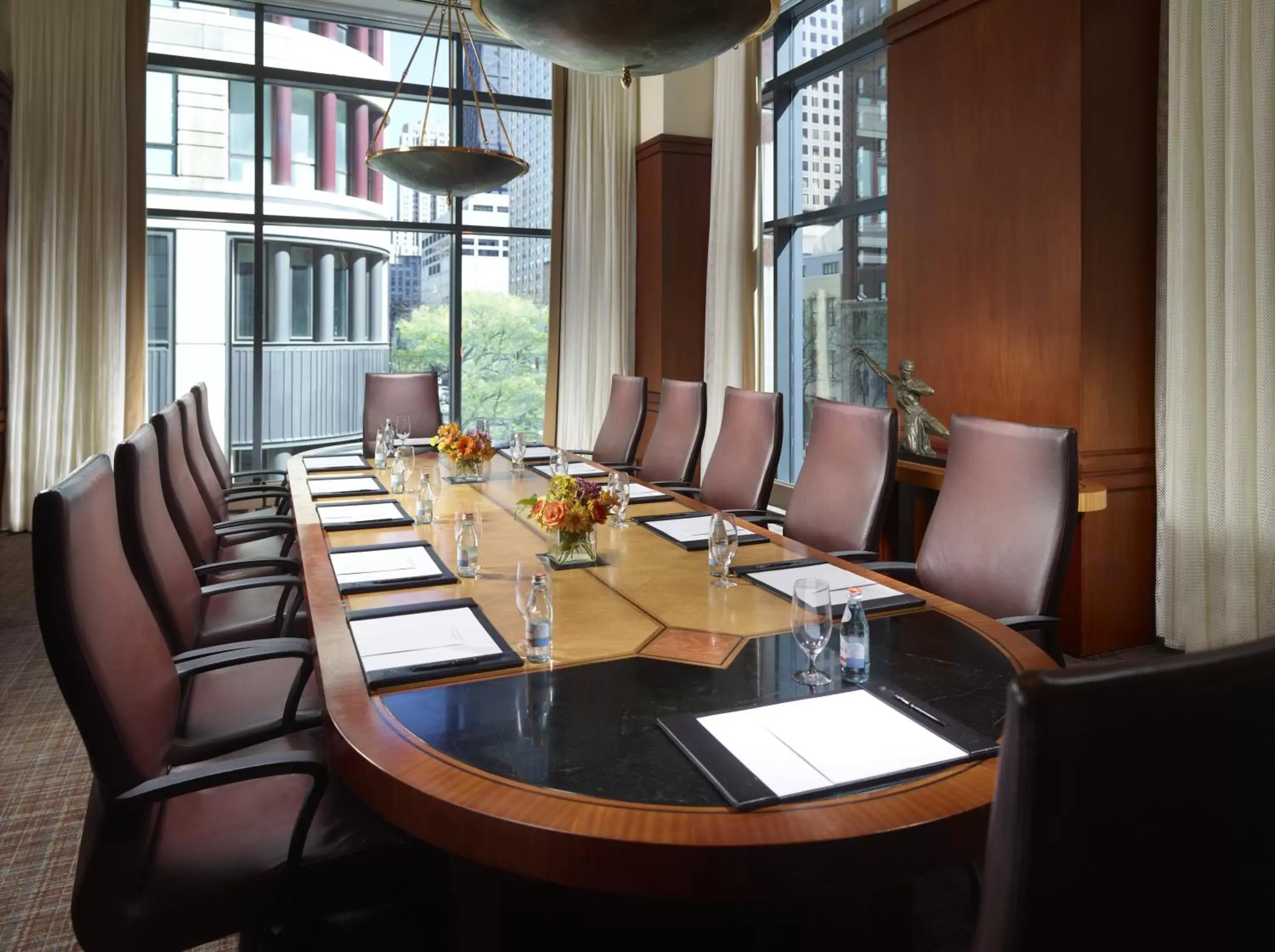 Meeting/conference room in Omni Chicago All Suites Hotel-Magnificent Mile