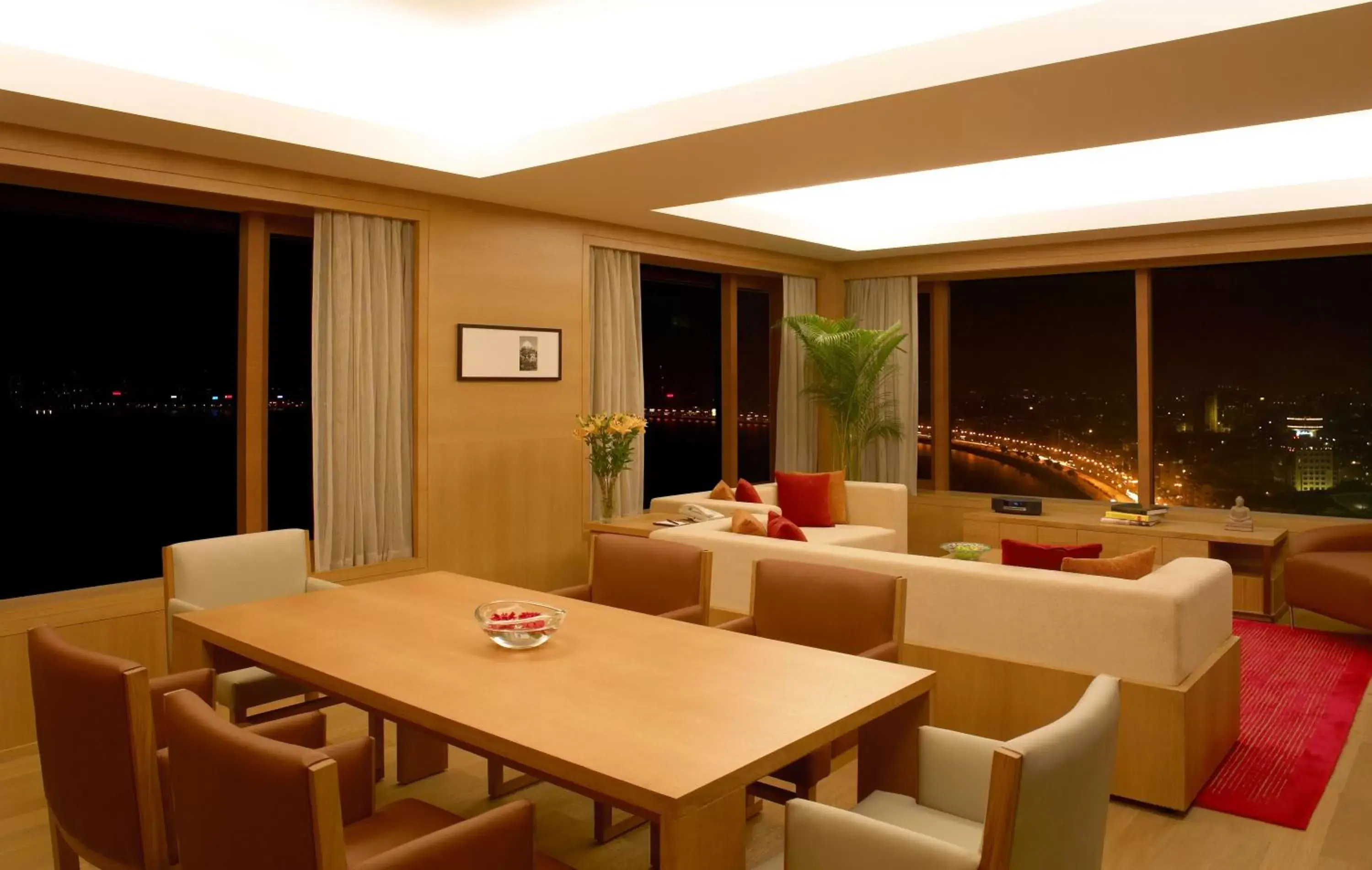 Lobby or reception, Restaurant/Places to Eat in Trident Nariman Point