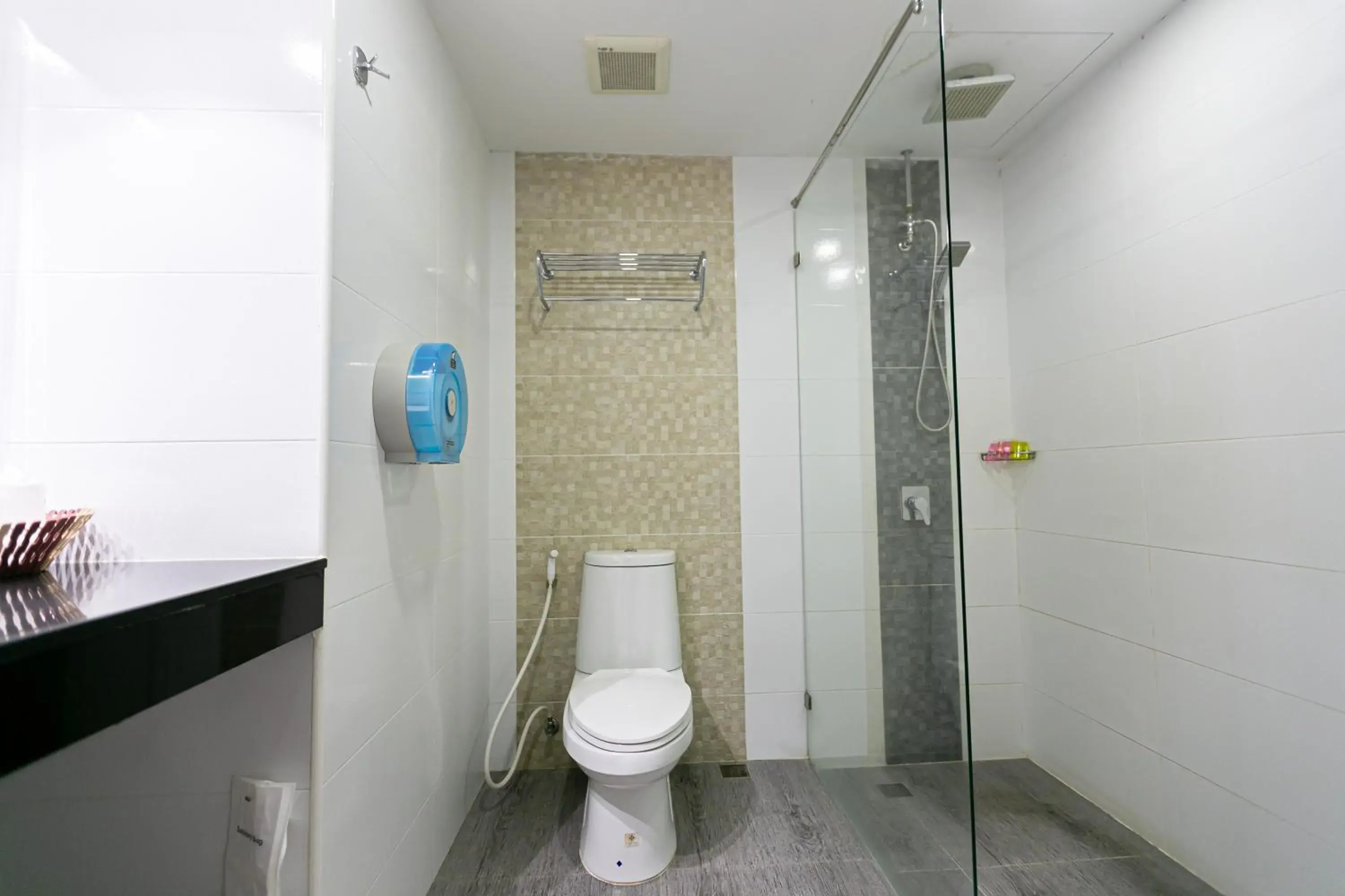 Bathroom in Grand Ratchapruek Hotel