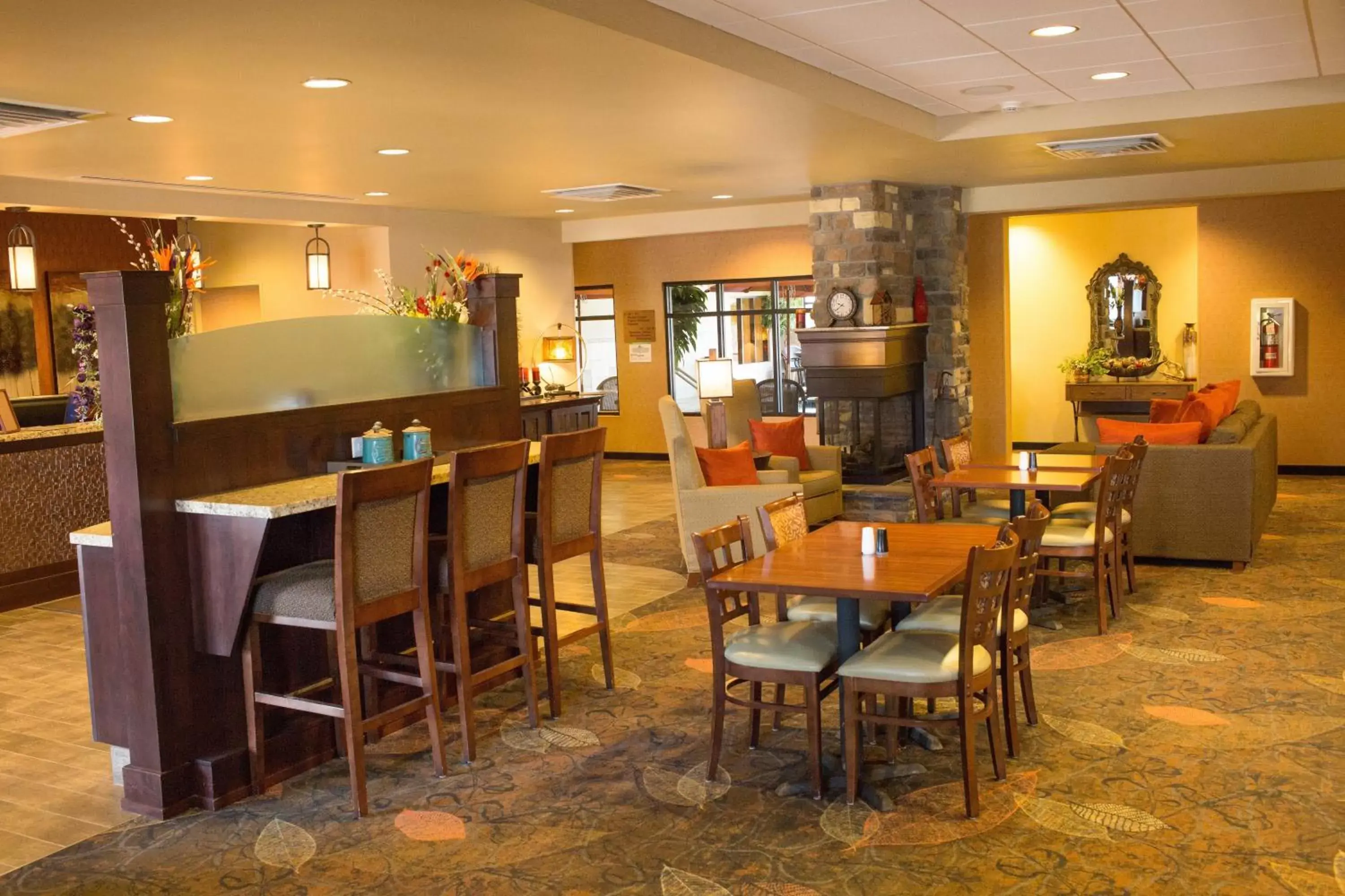 Day, Restaurant/Places to Eat in Little Missouri Inn & Suites Watford City