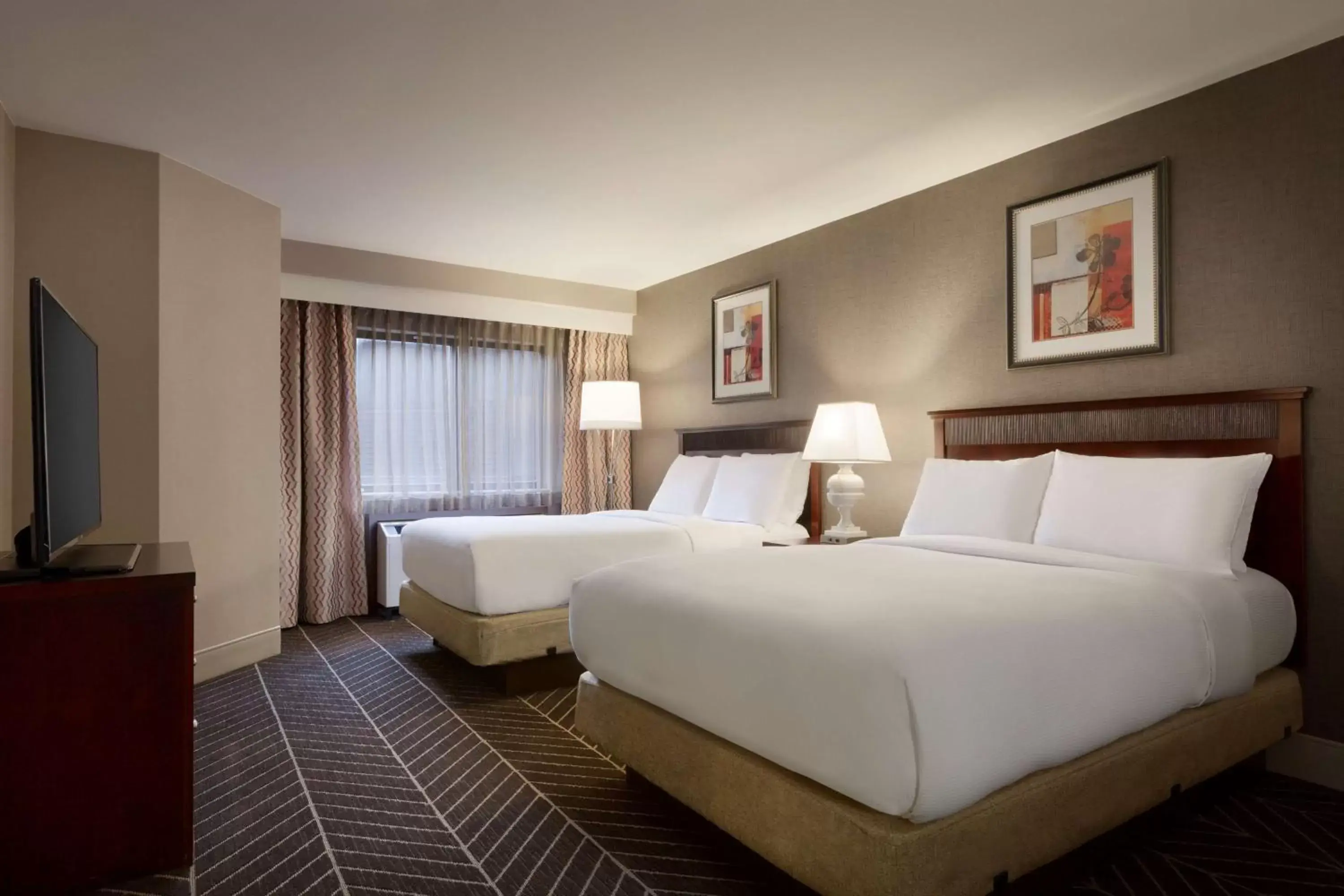Bedroom, Bed in Hilton Arlington