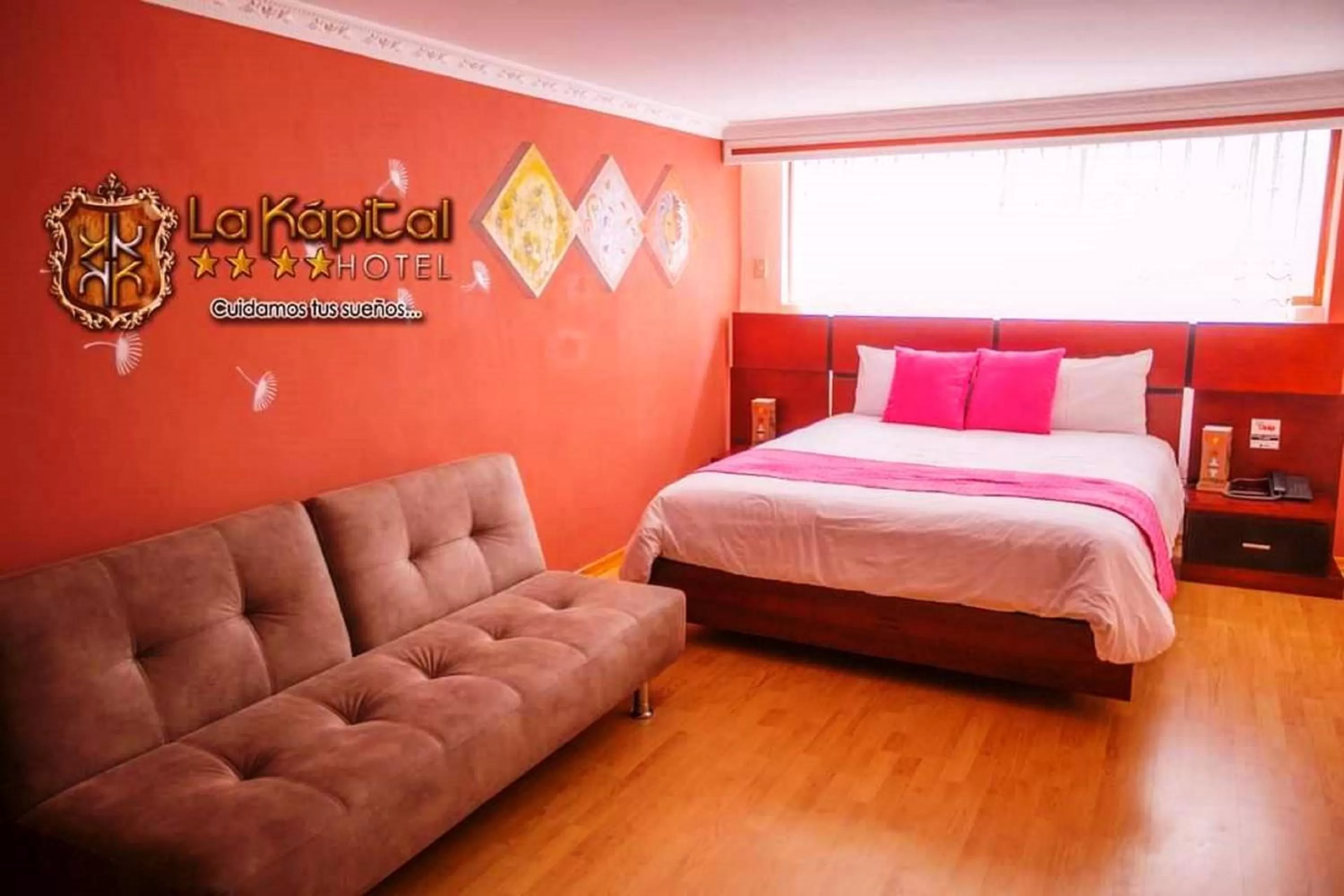 Bedroom, Bed in La Kapital Hotel