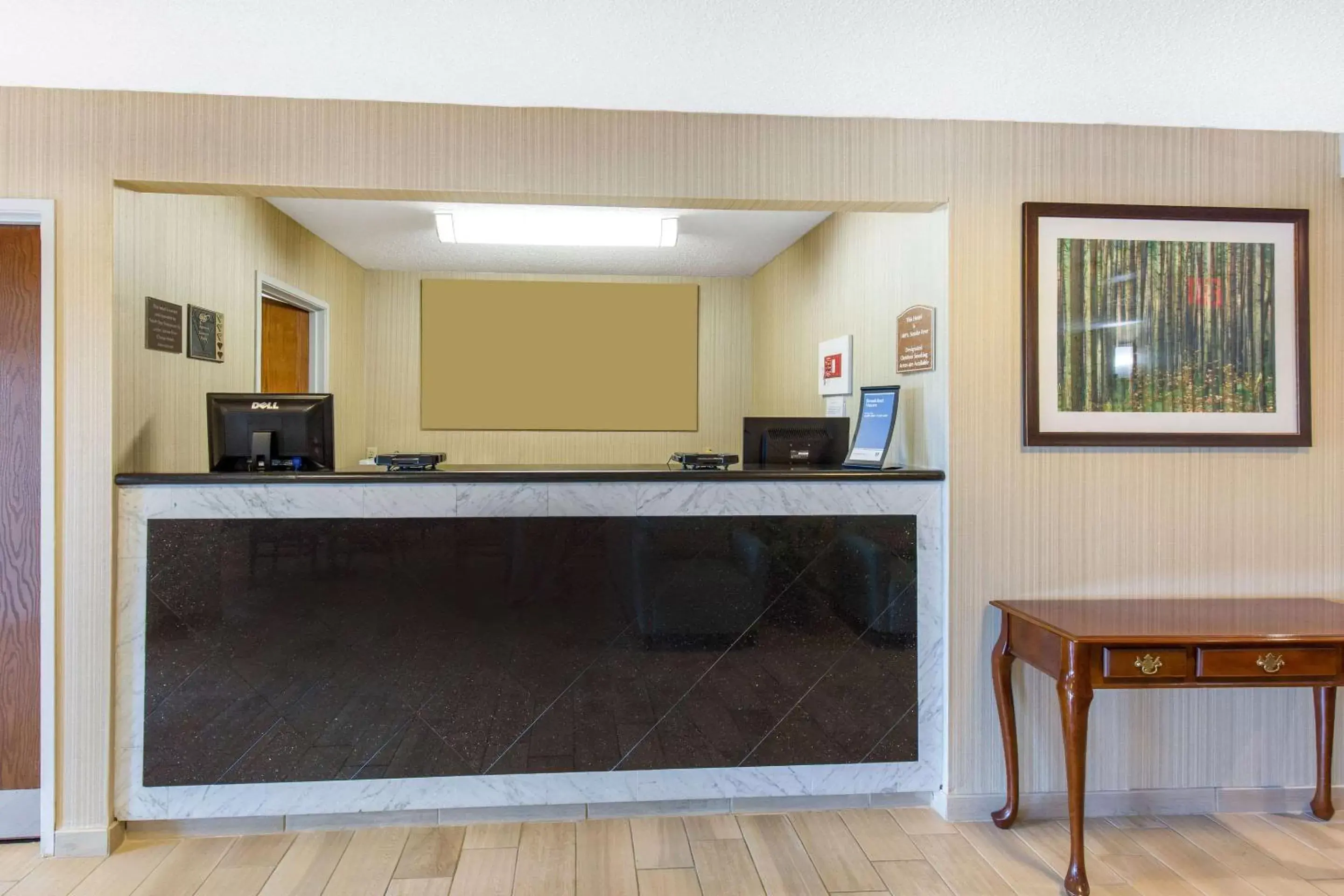 Lobby or reception in Quality Inn Stephens City-Winchester South