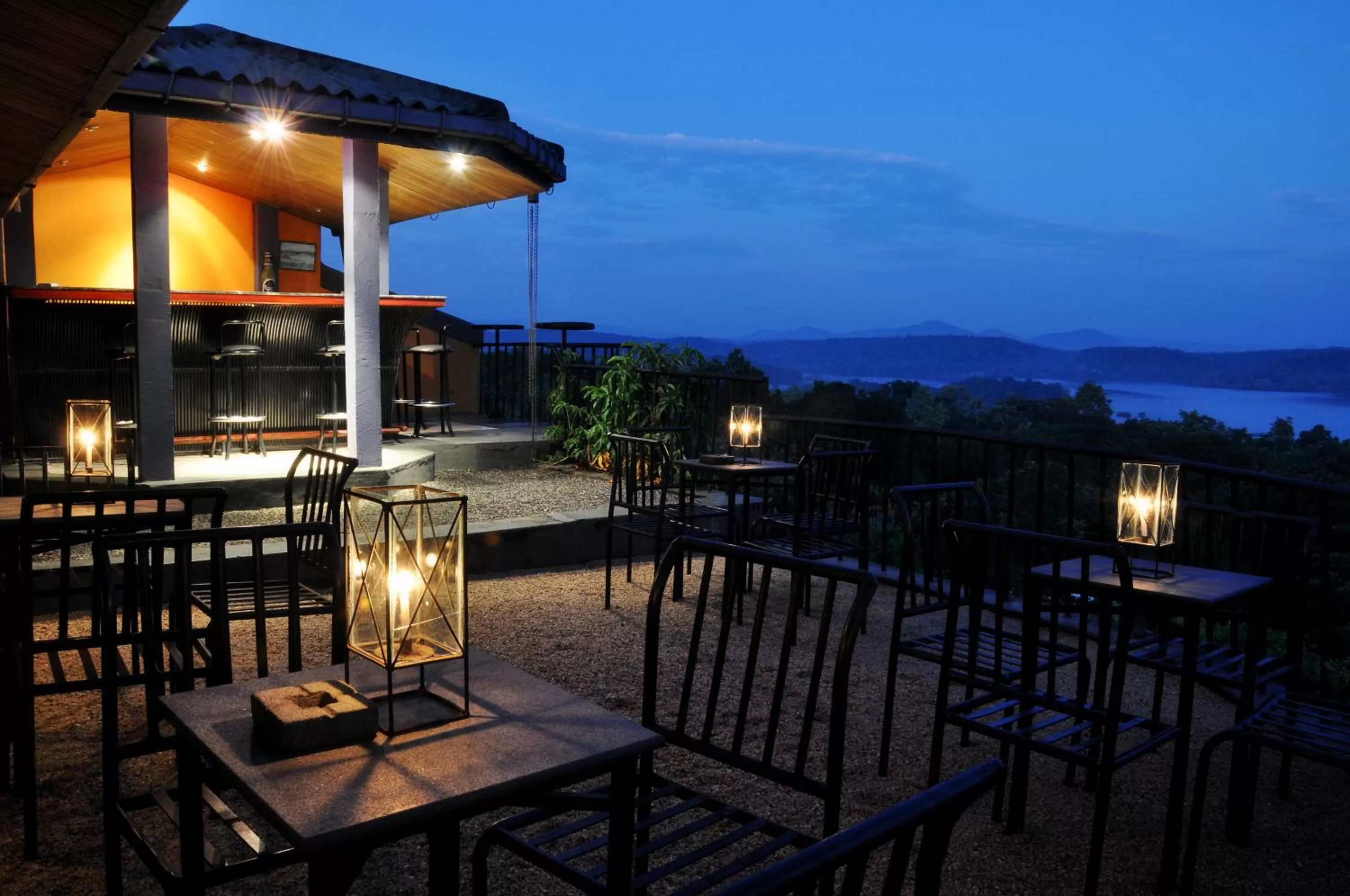 Patio in Giritale Hotel