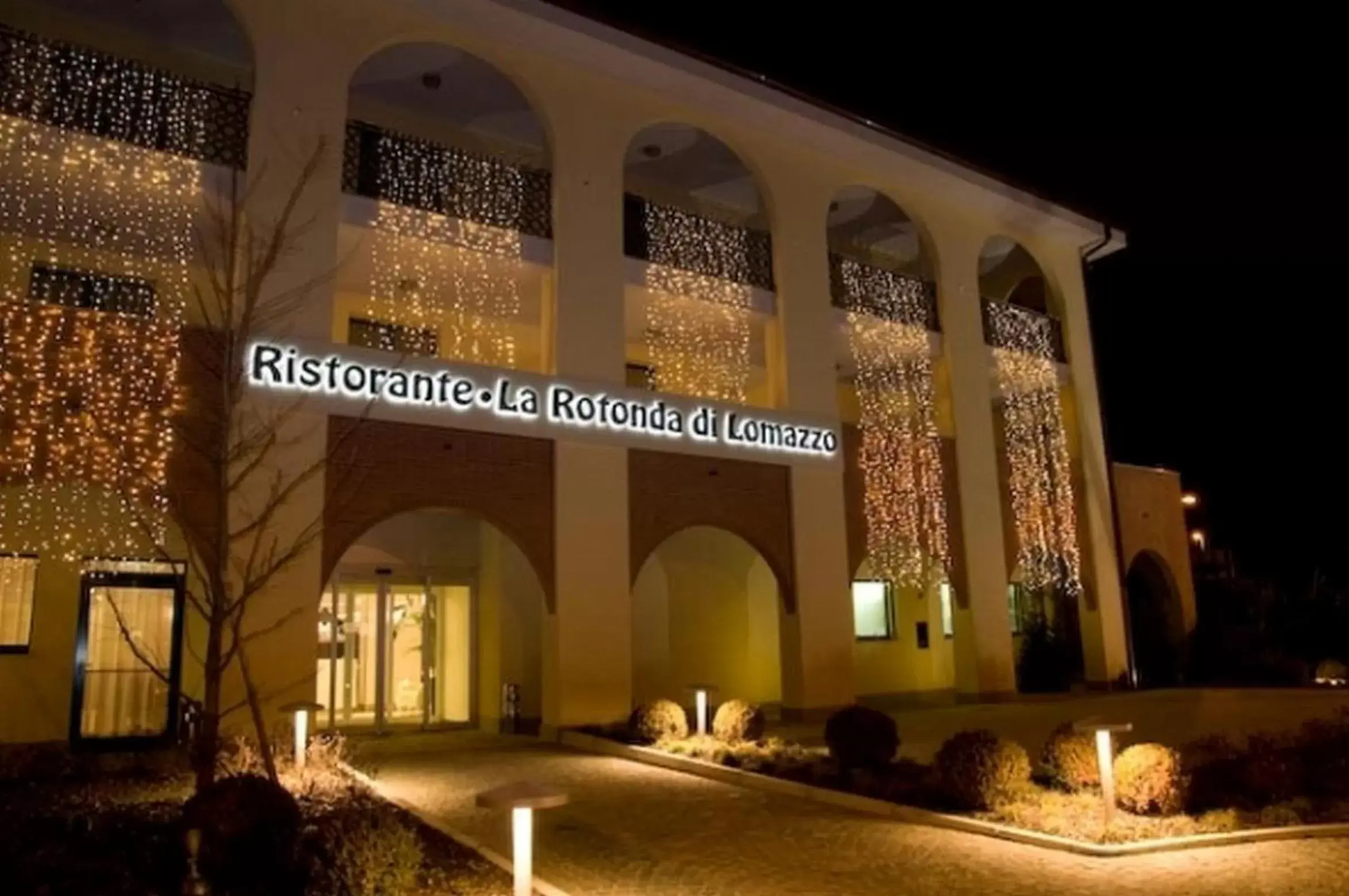 Facade/entrance, Property Building in Just Hotel Lomazzo Fiera