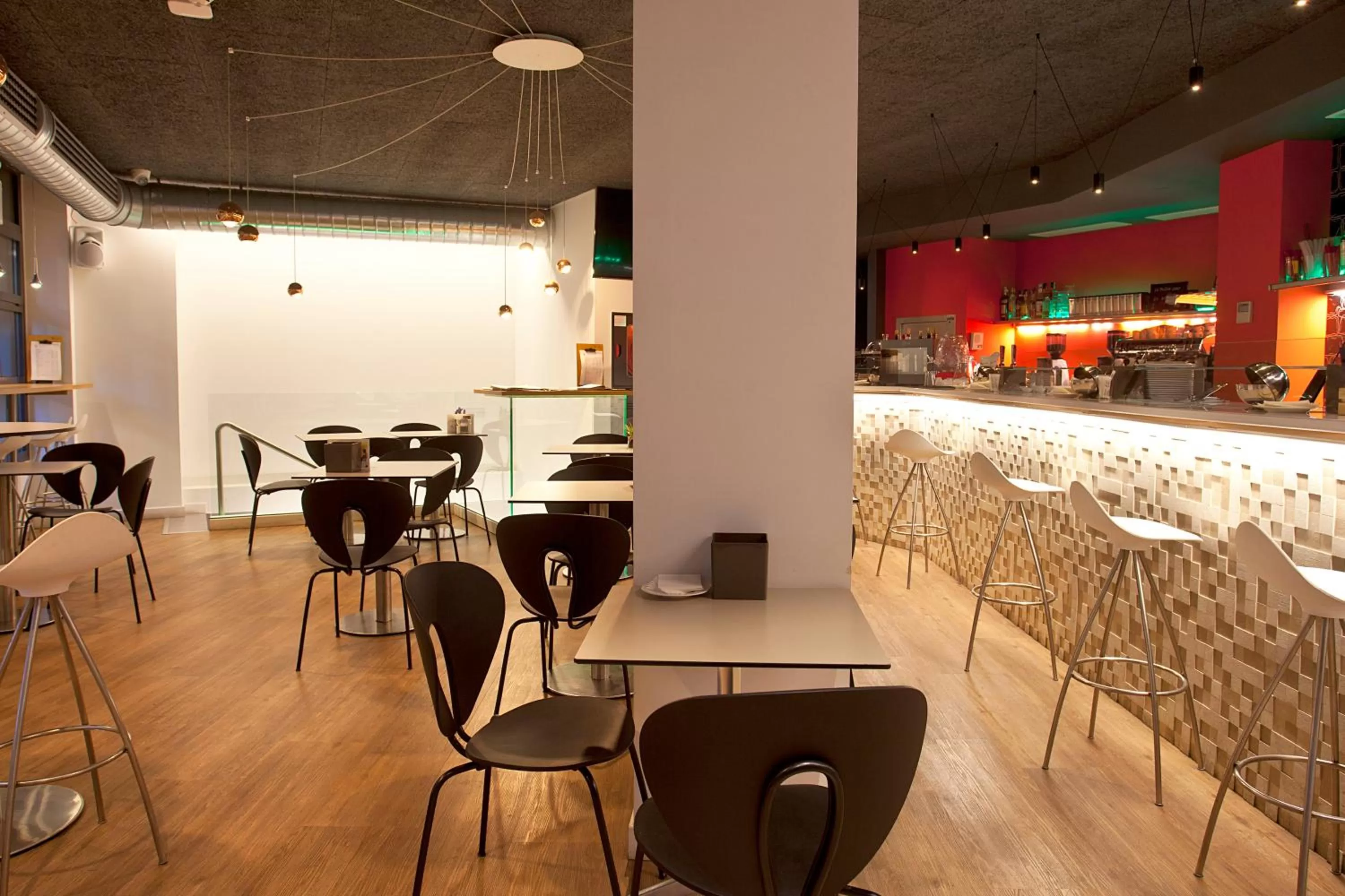 Hotel Pompaelo Plaza del Ayuntamiento & Spa