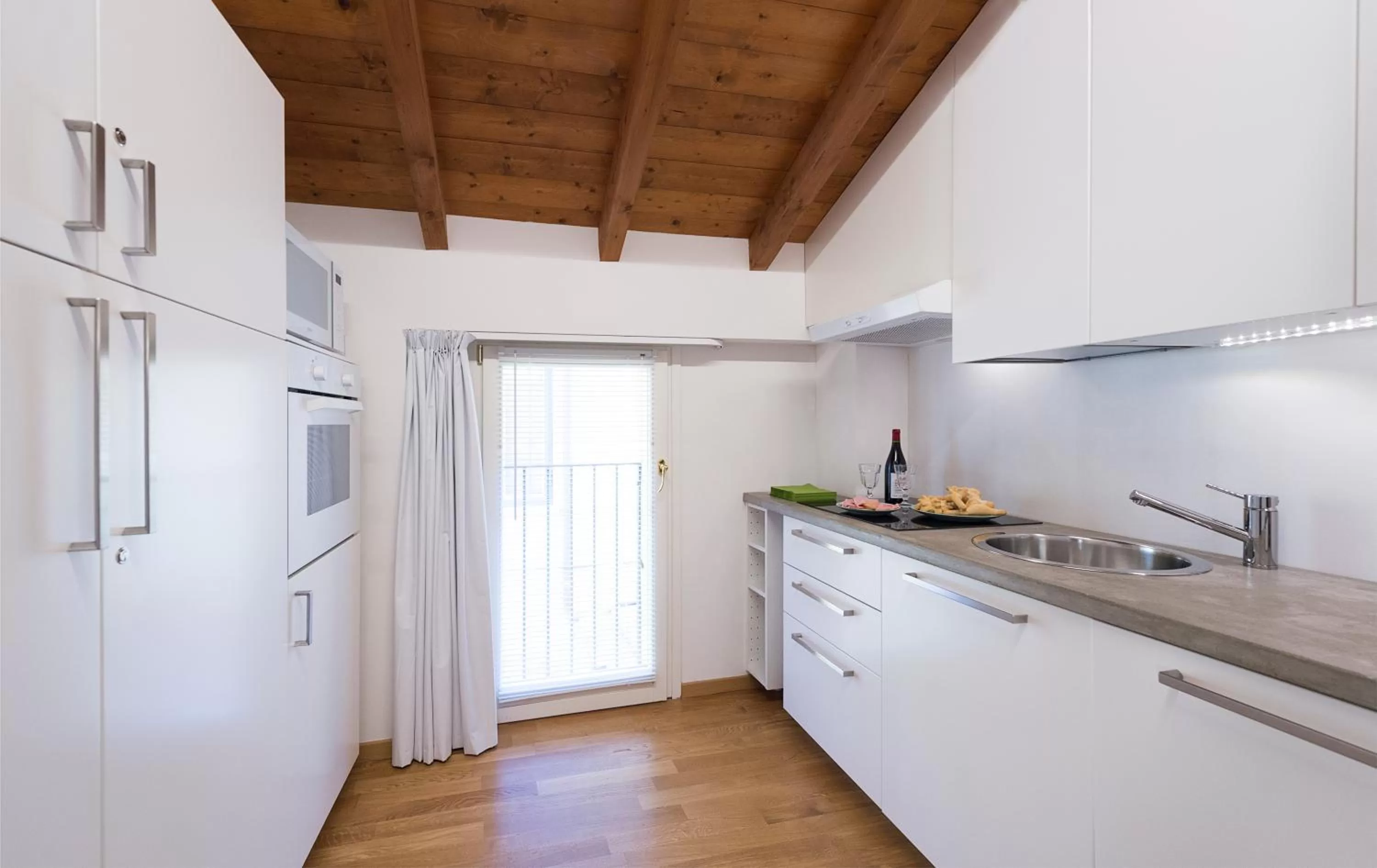 Kitchen or kitchenette in Phi Hotel Bologna