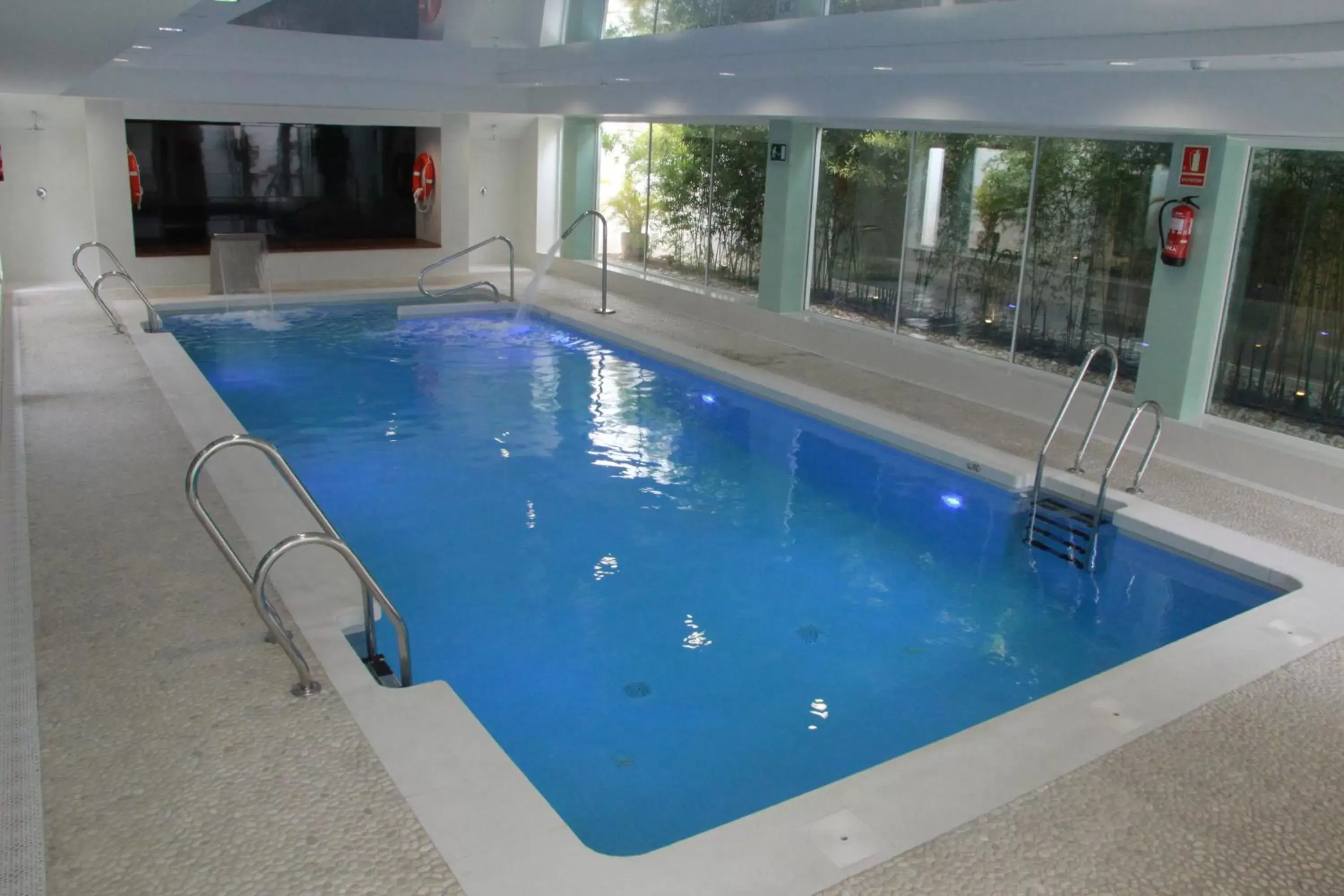 Swimming Pool in Del Mar Hotel & Spa