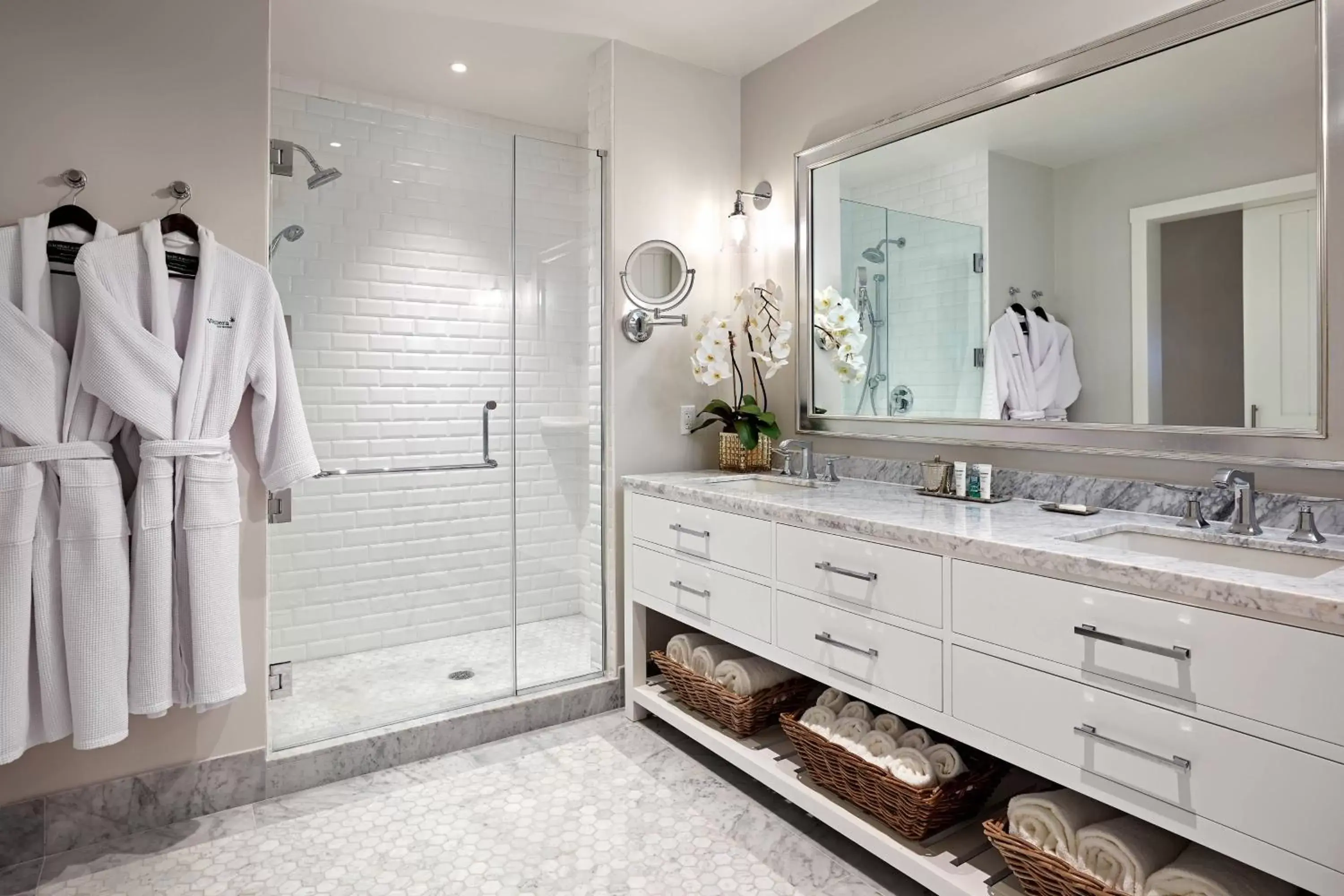 Bathroom in Vespera Resort on Pismo Beach, Autograph Collection